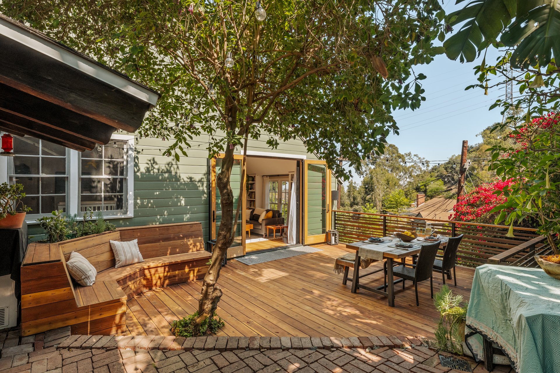 6871 Sunny Cove