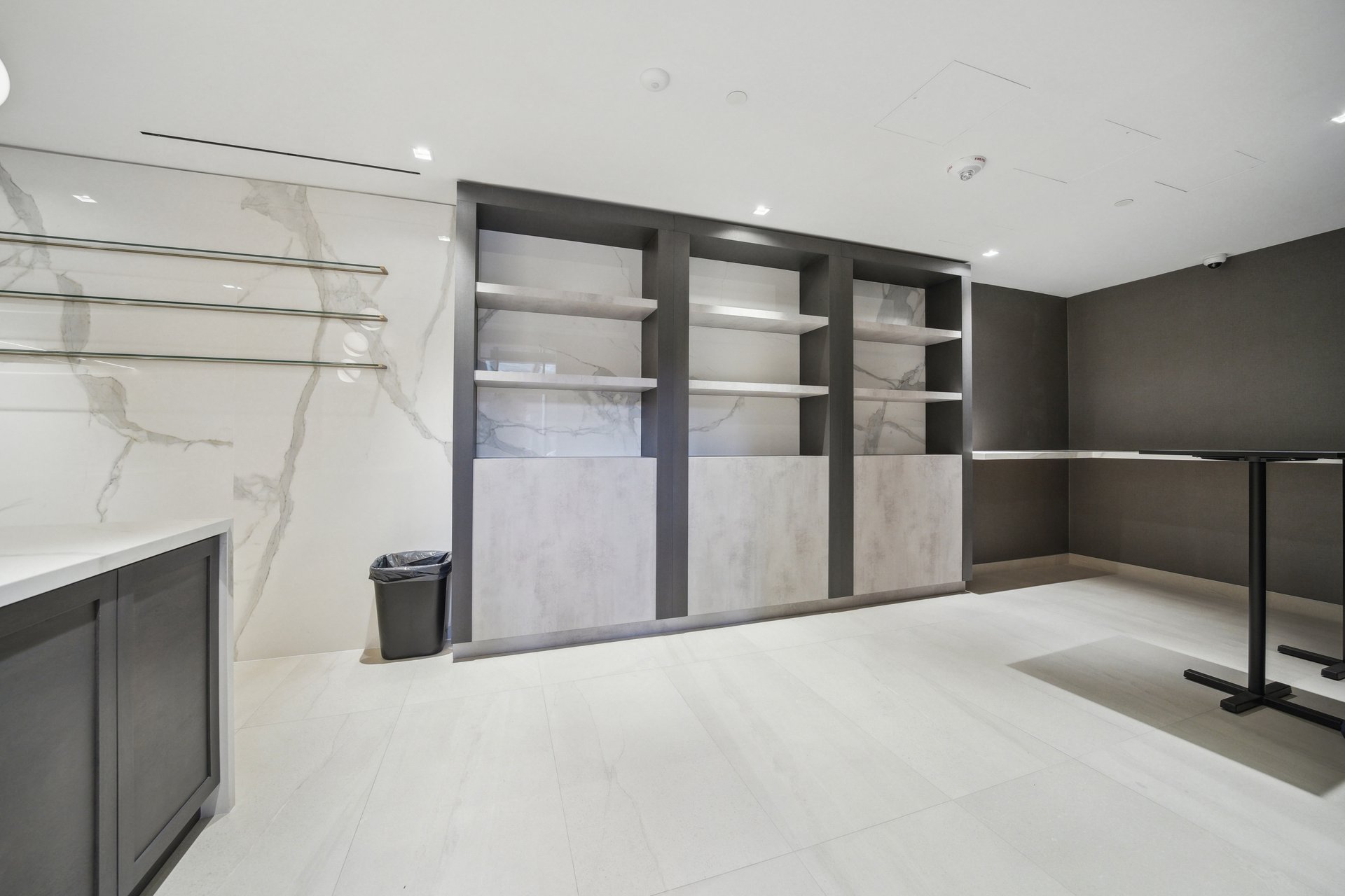117 Broadway Ave Suite 708