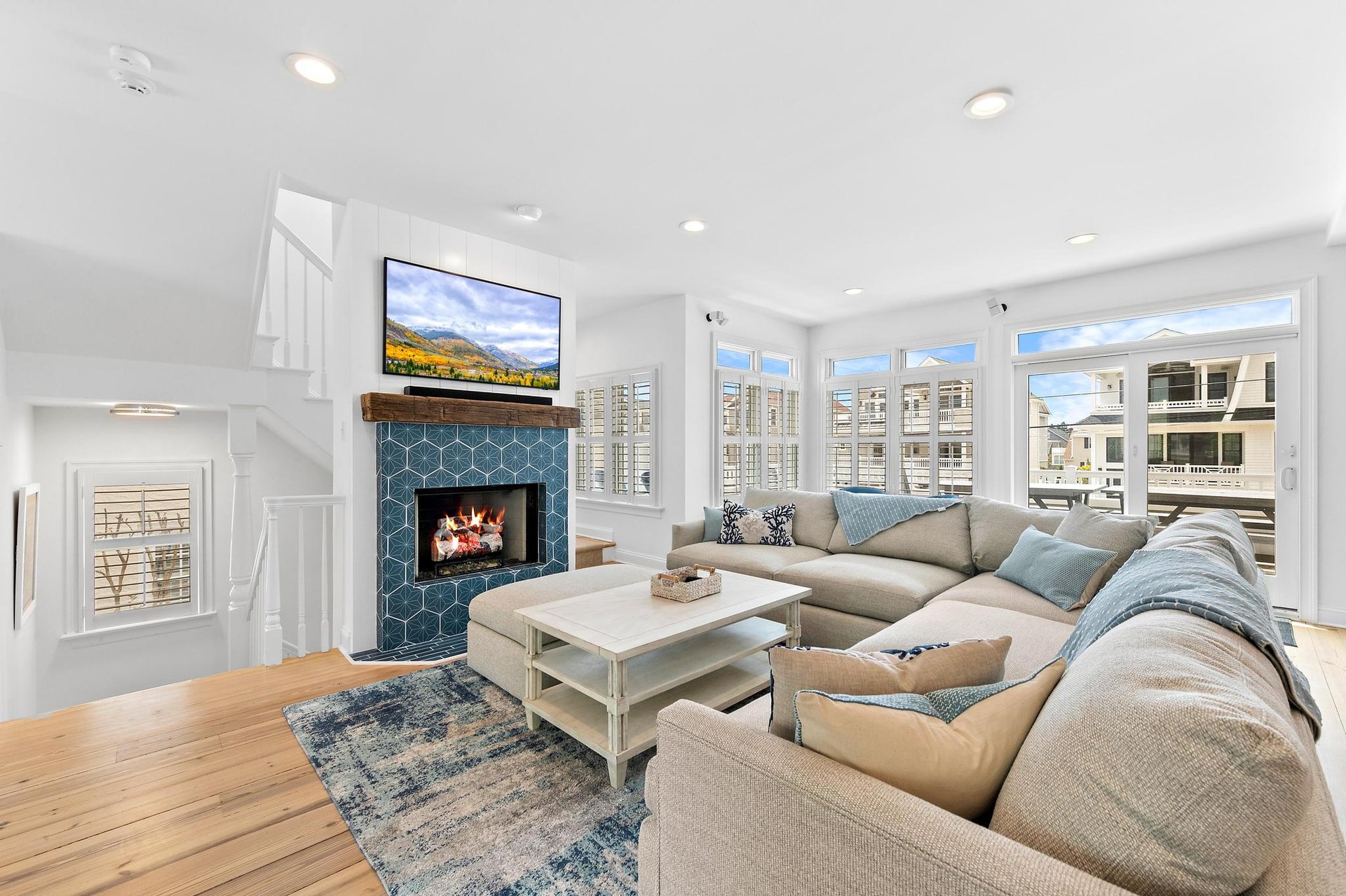 119 Dolphin Ave