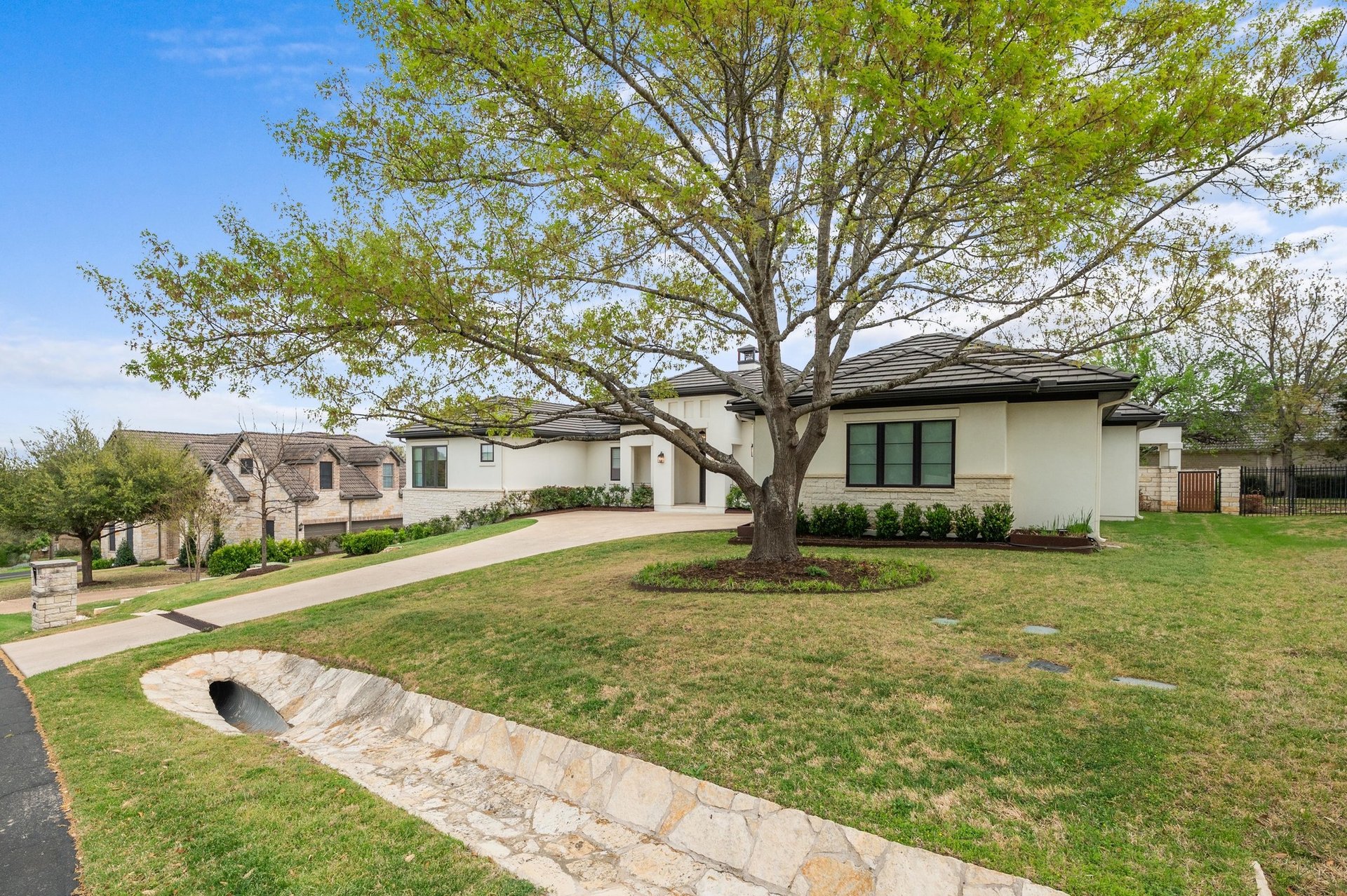 60 Autumn Oaks Drive