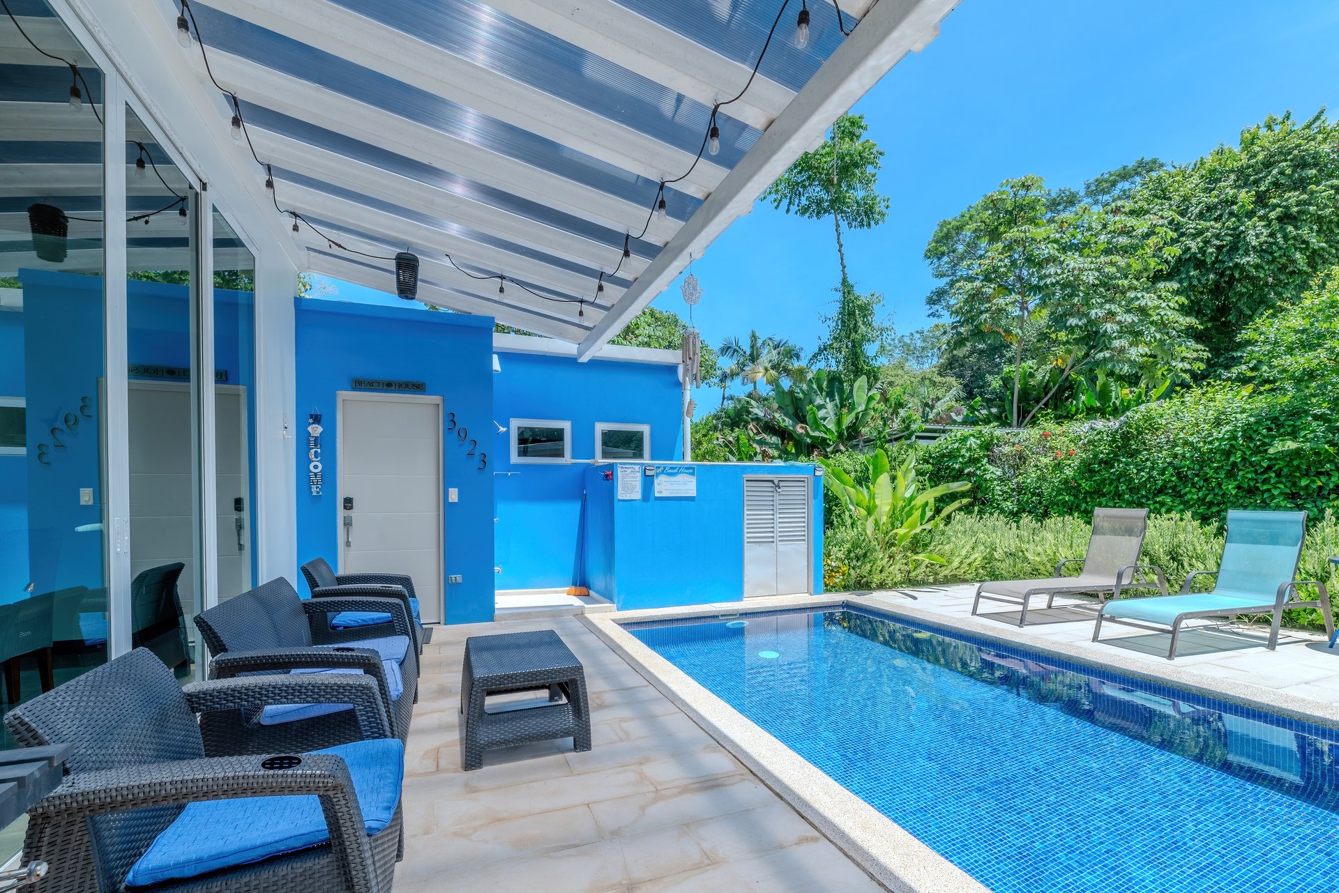 Playa Chamán Beach Home for Sale – 3 Br, Pool, Walk to the Beach | $329,000