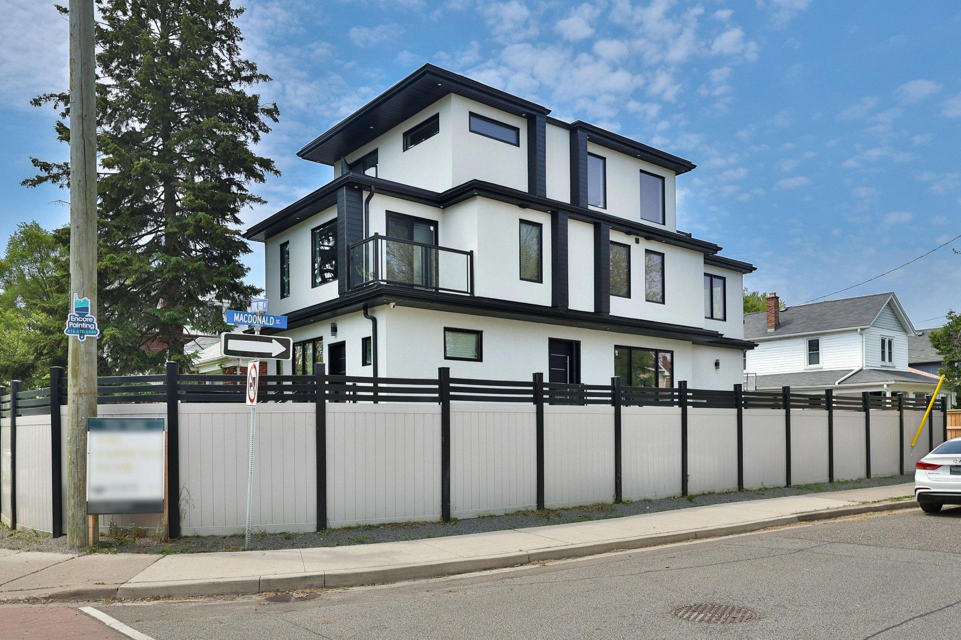 172 Royal York Rd