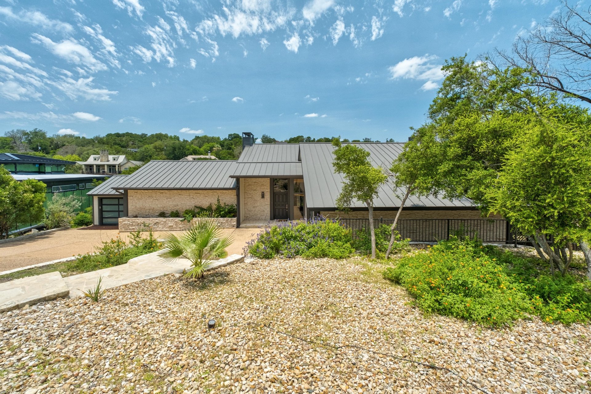 718 Bermuda Street