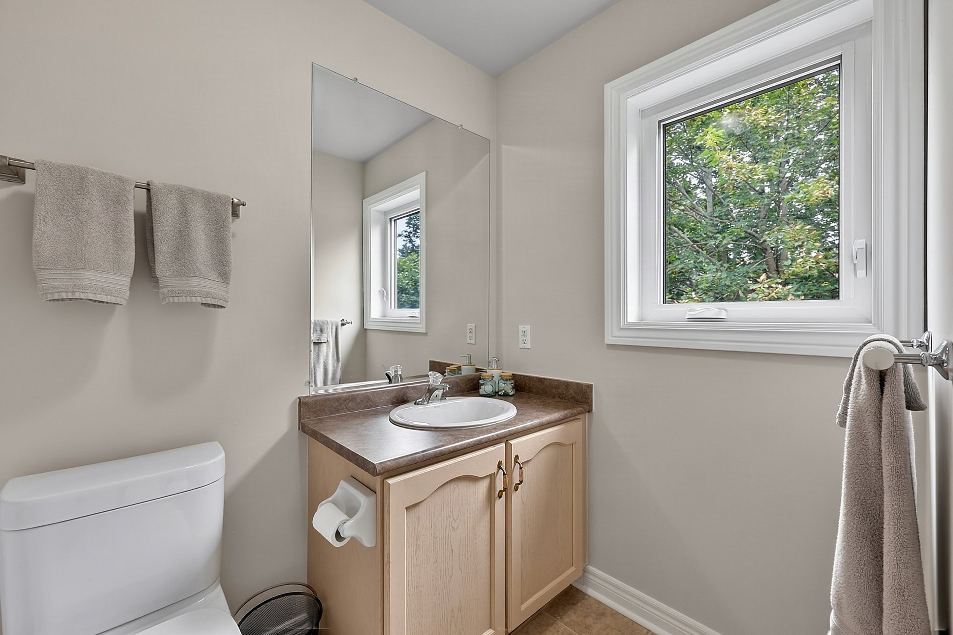 37 Rainbow Ct