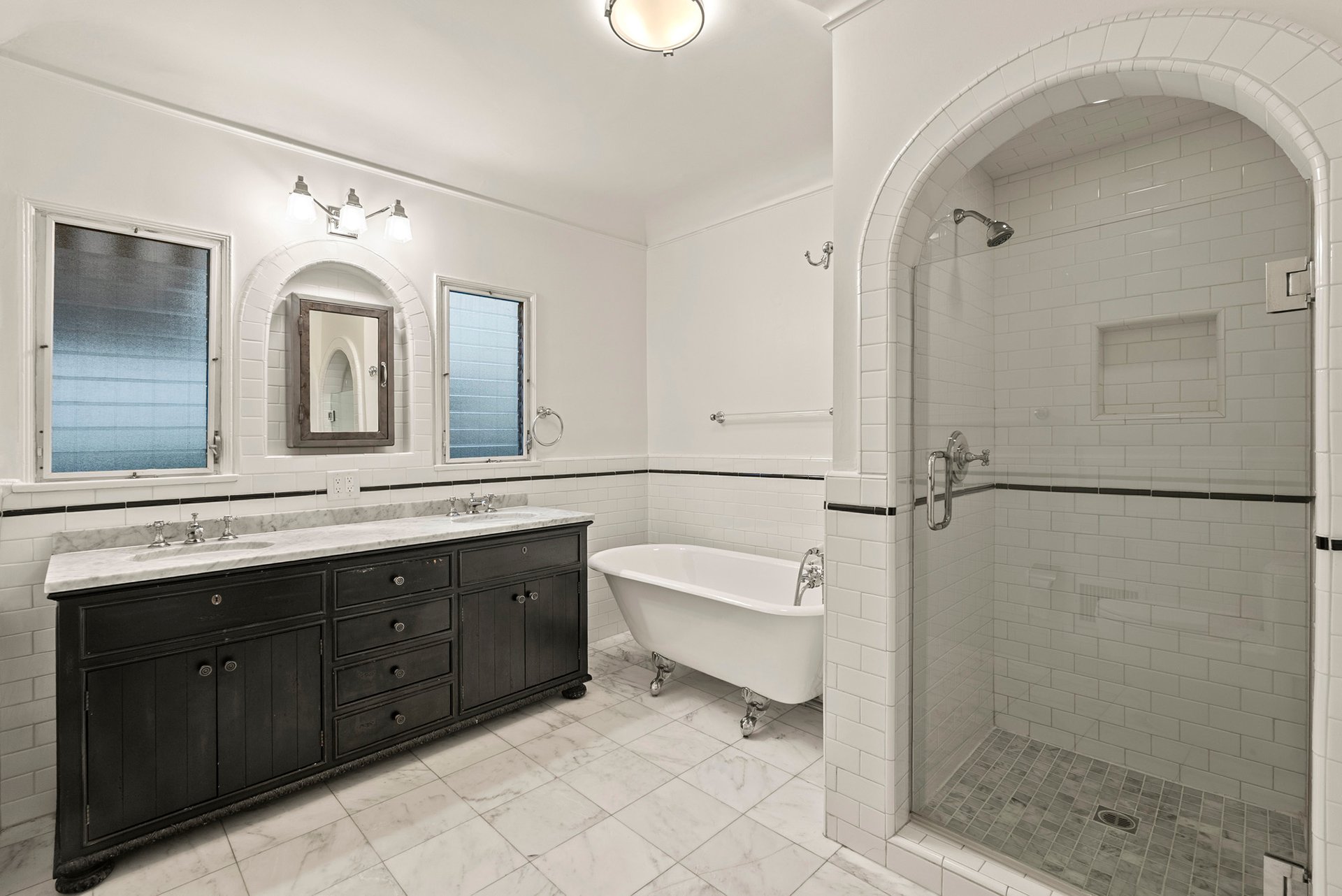 104 N Harper Ave, Beverly Grove