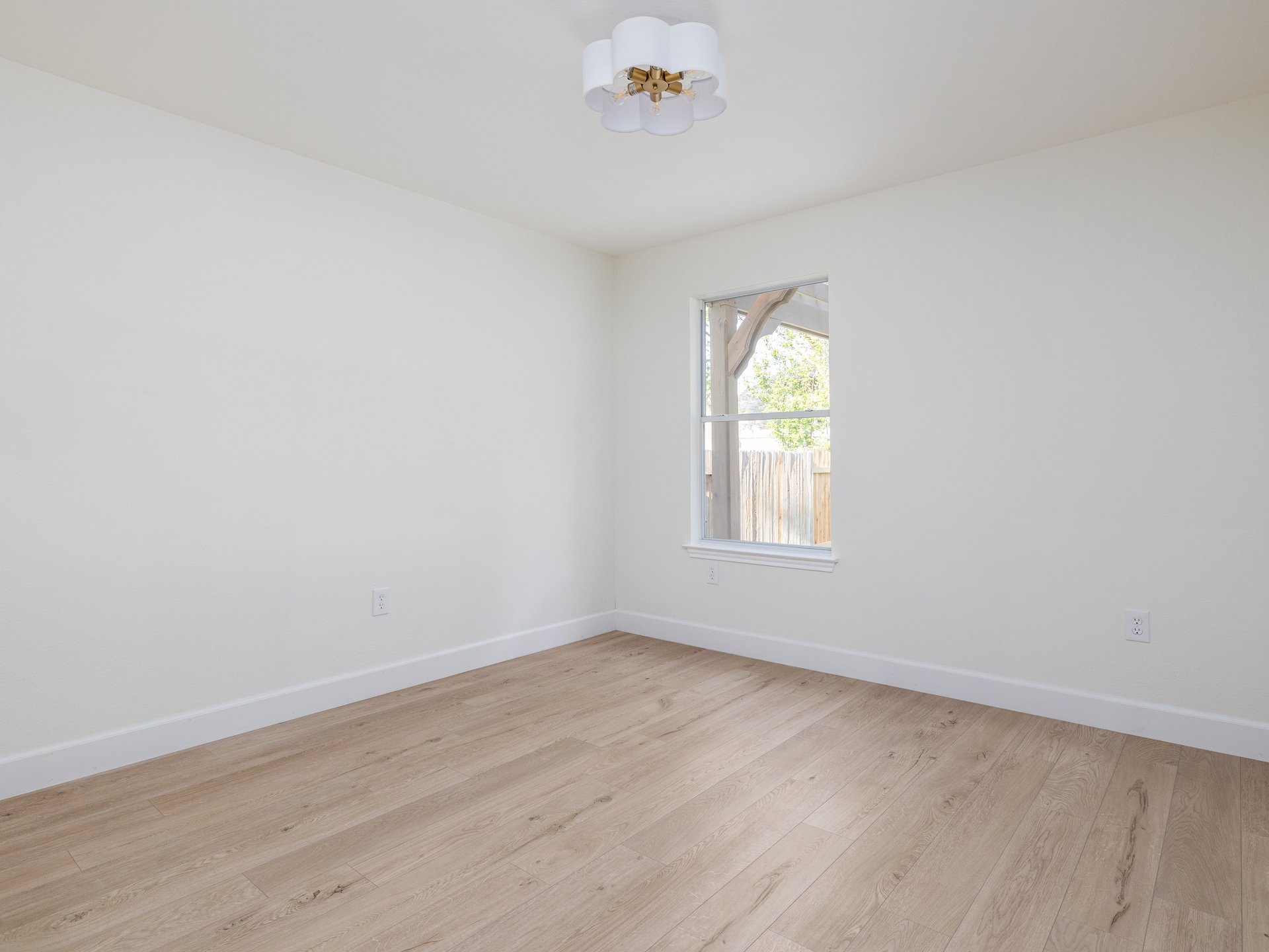 525 Golden Creek Drive