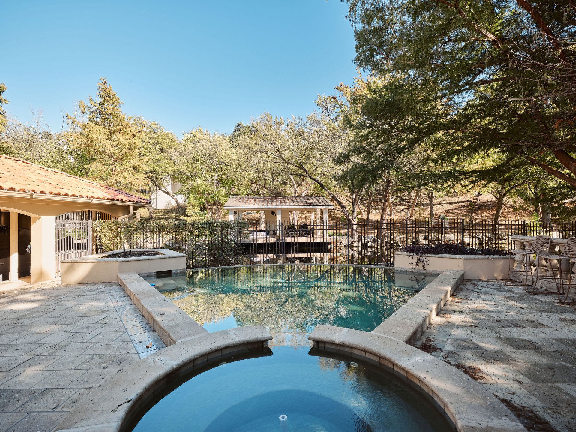 4511 Island Cove
