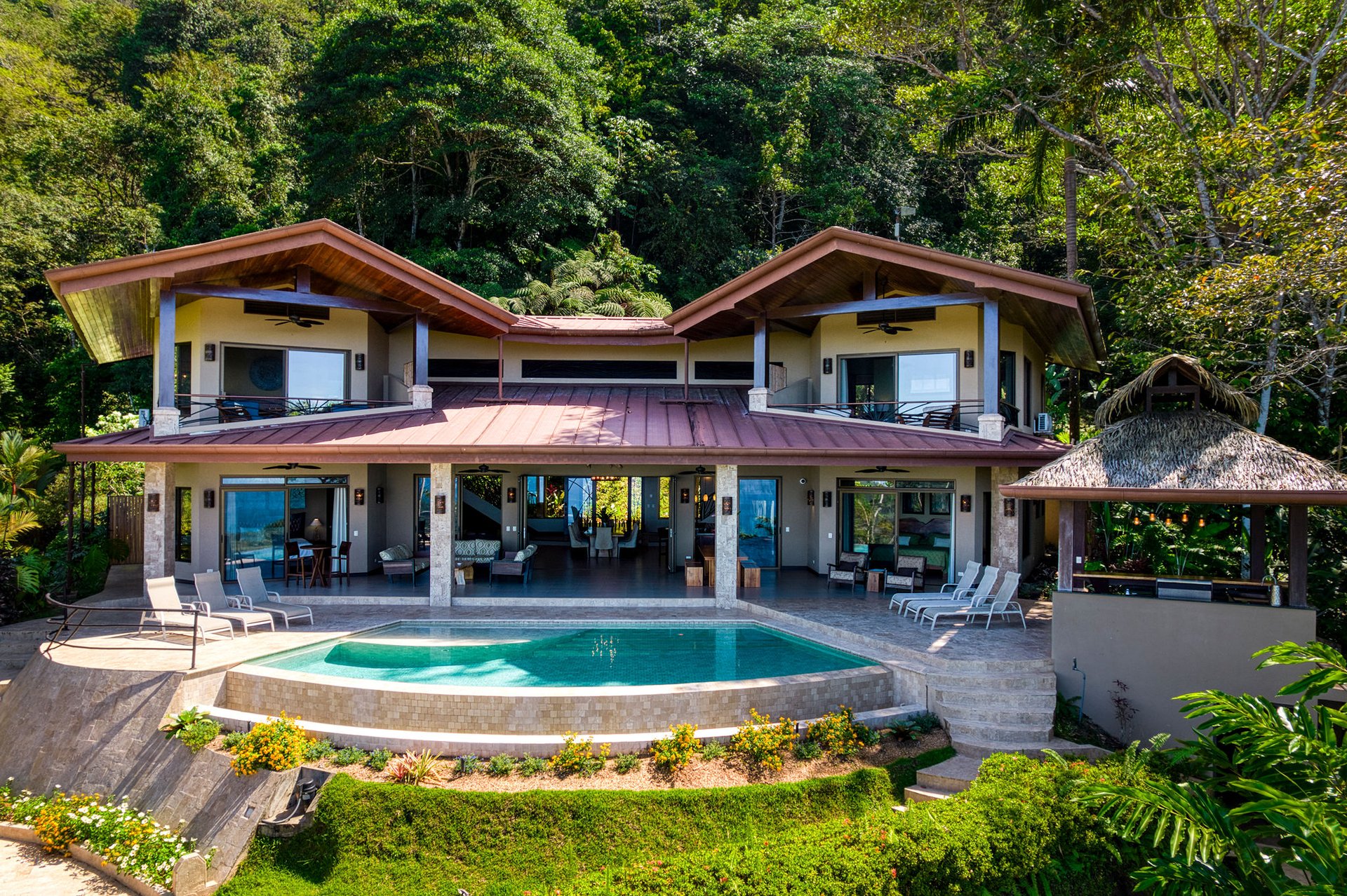 Casa Bambú – LUXURY 5 BEDROOM ESTATE WITH EXCEPTIONAL OCEAN VIEWS
