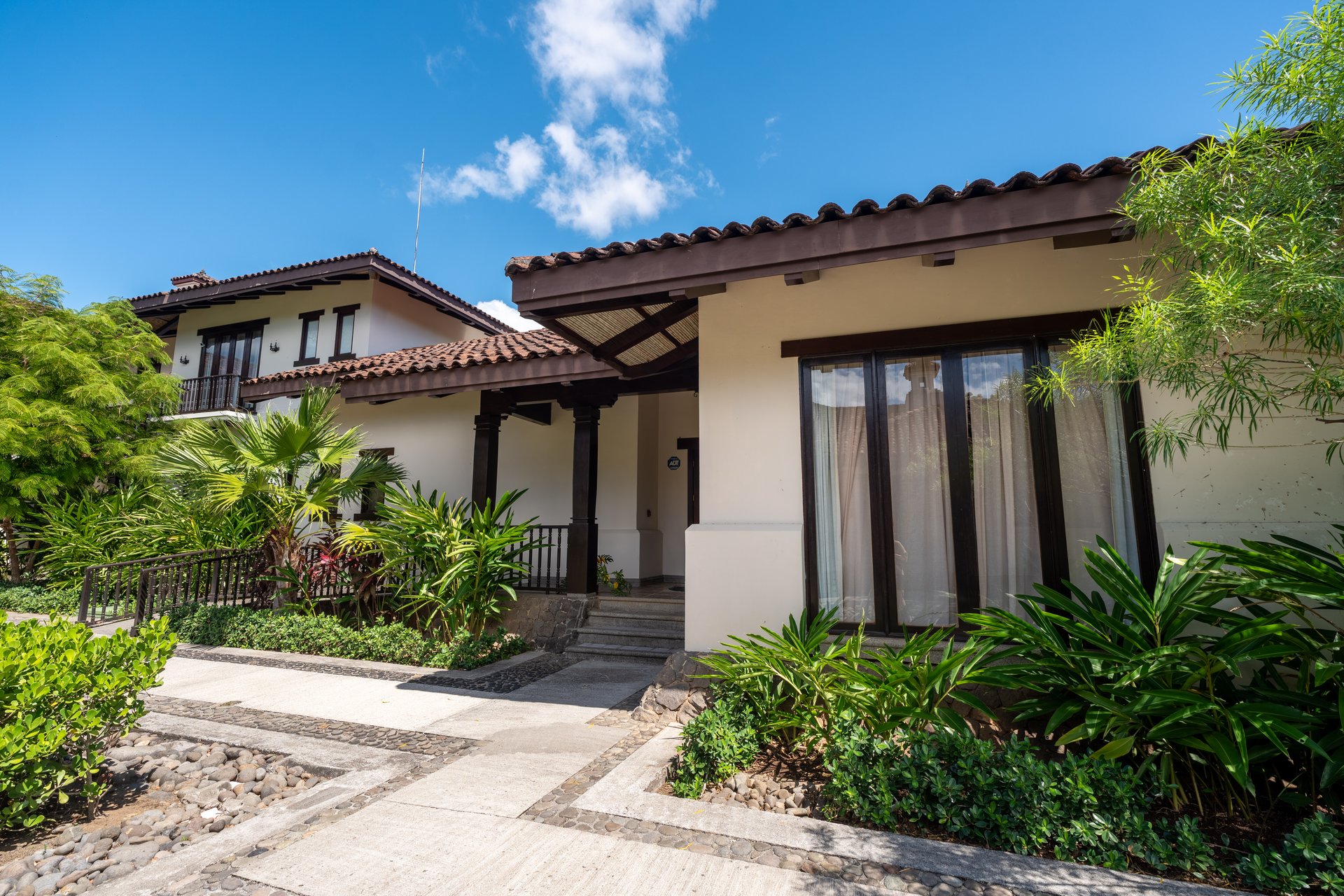 Los Malinches 6 | Luxury Spanish Colonial Townhouse in Hacienda Pinilla
