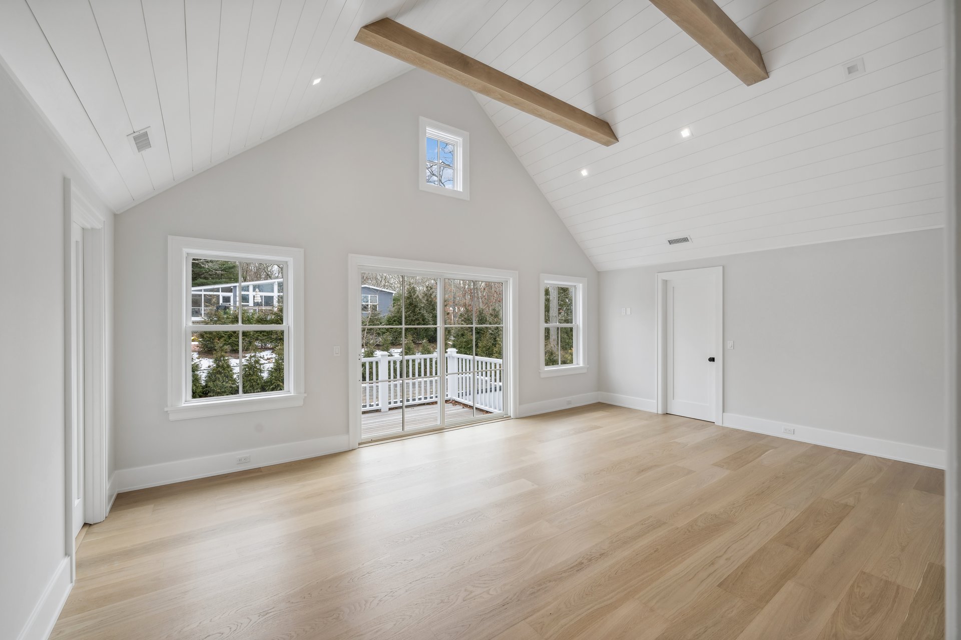 10 Richards Dr