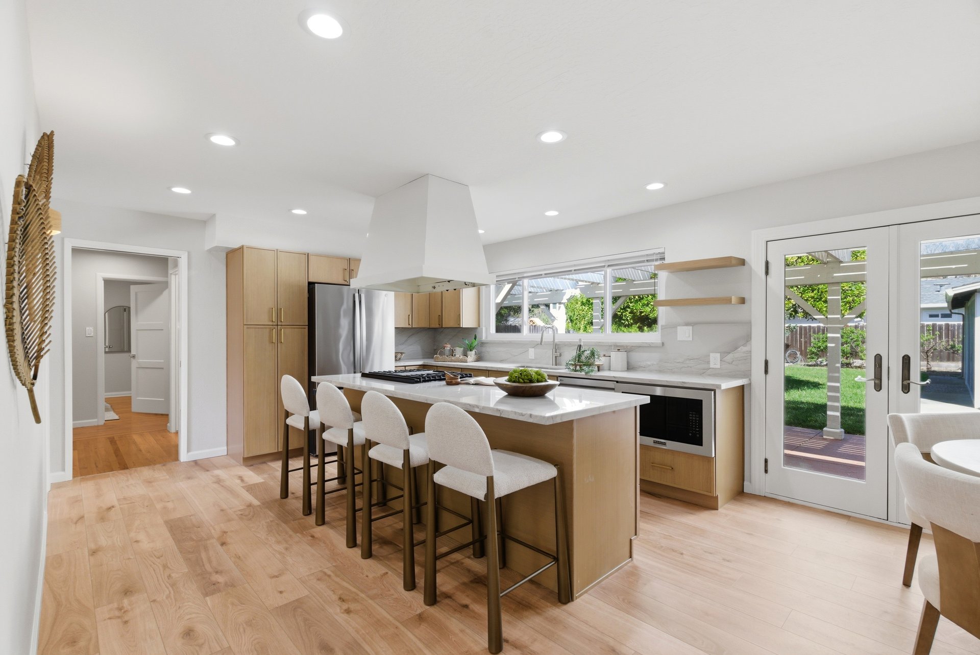 972 Emerald Way