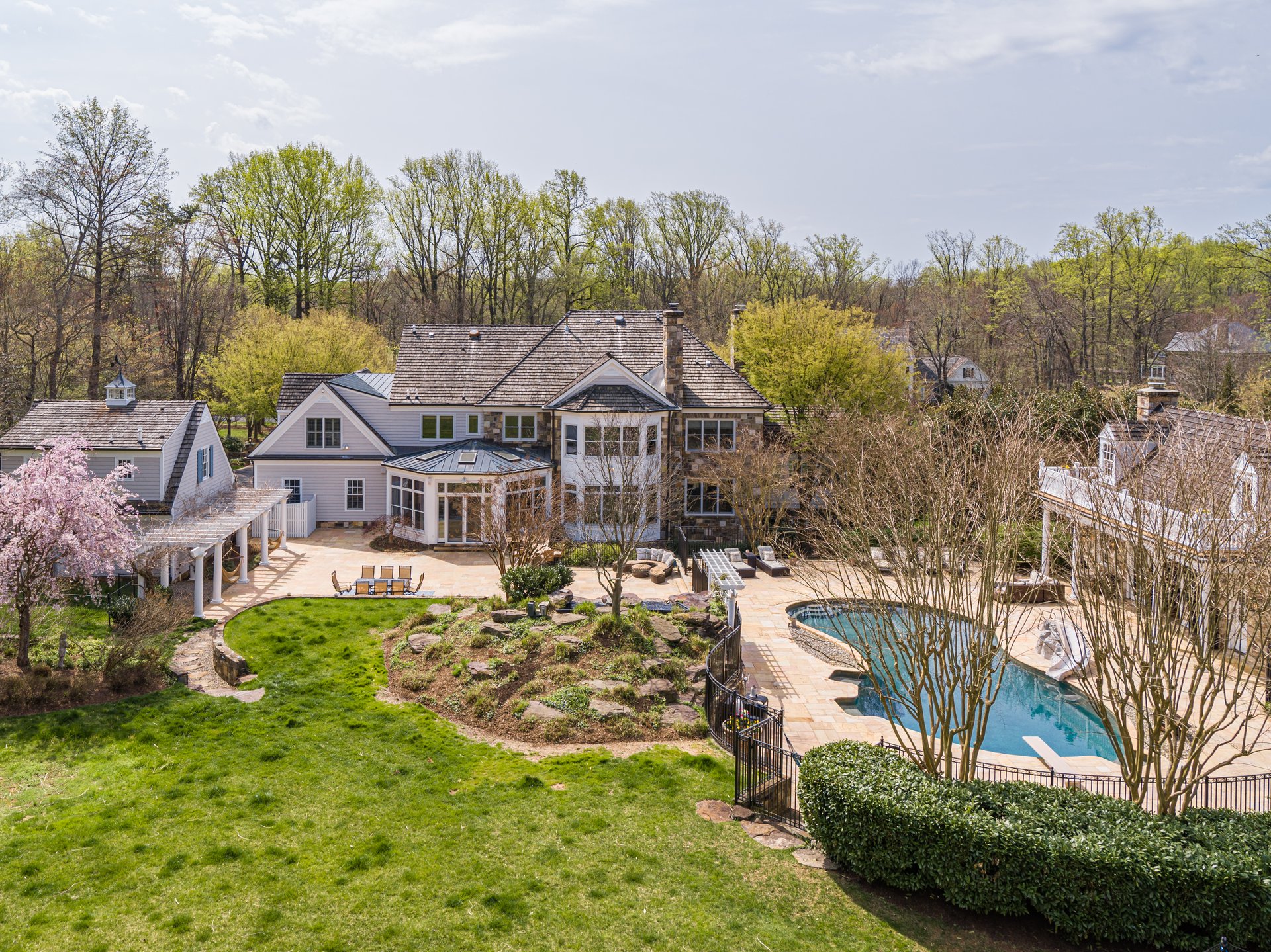 8503 Country Club Dr