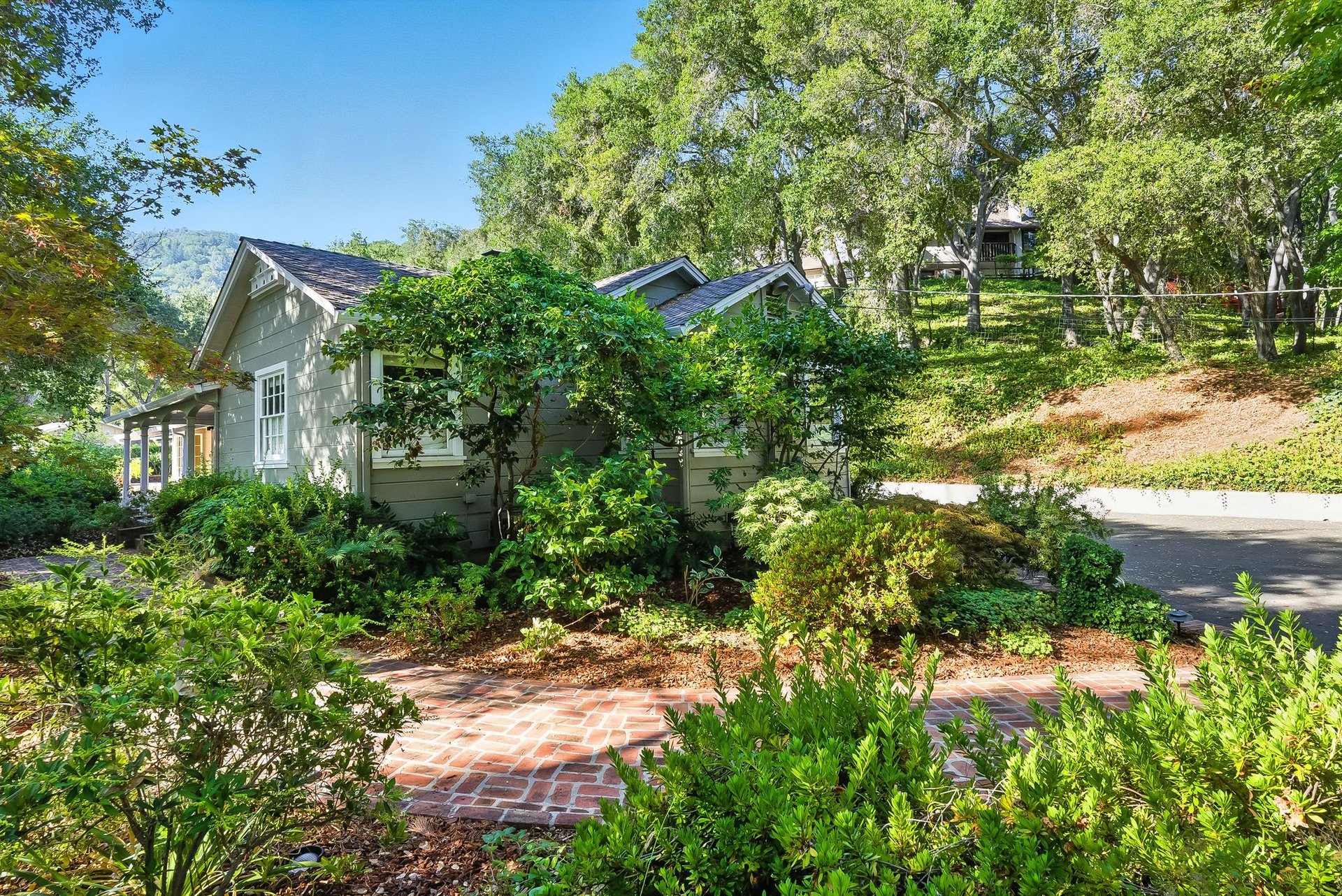 15745 Peach Hill Rd