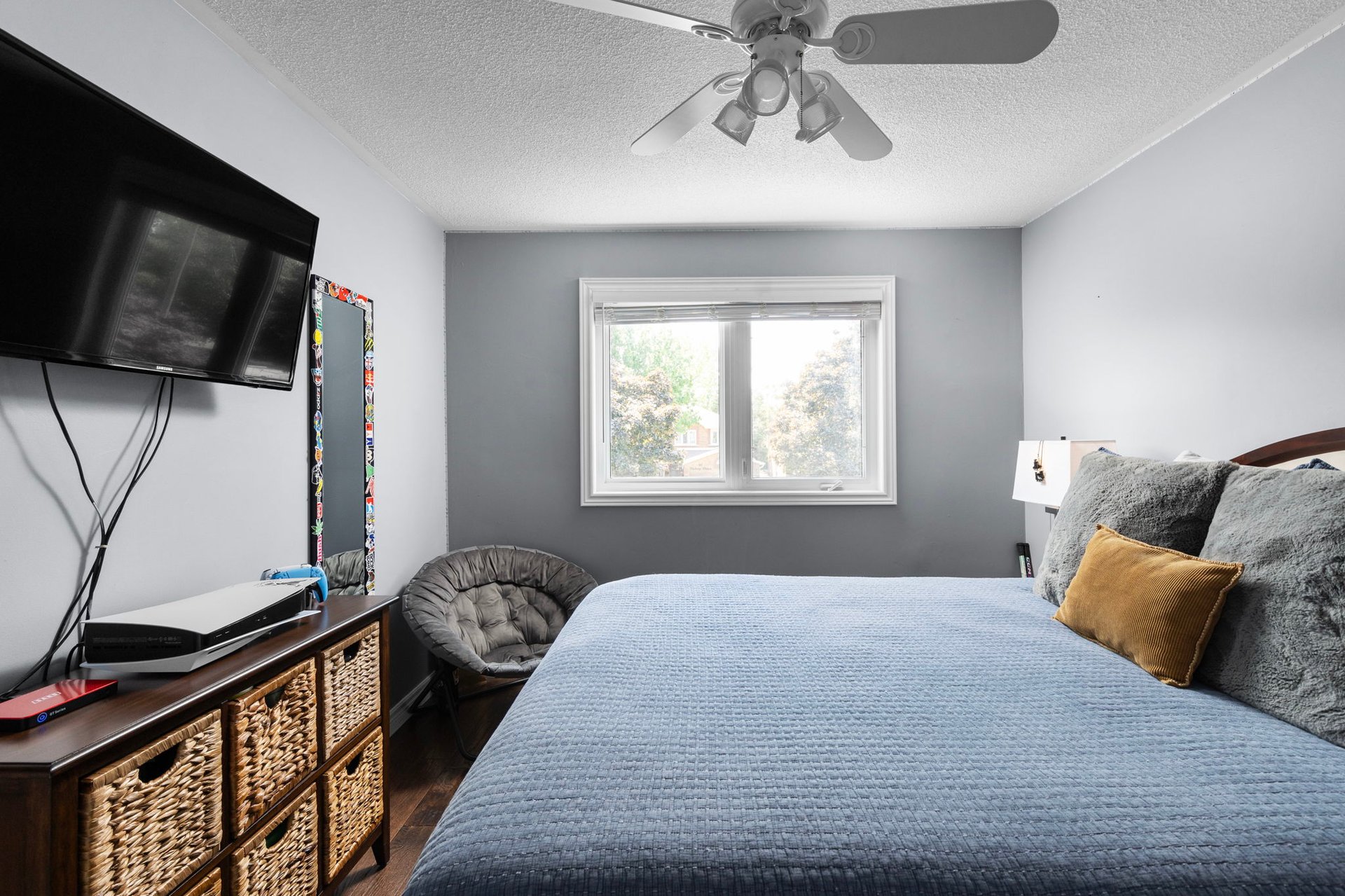 90 Bishop Drive, Barrie
