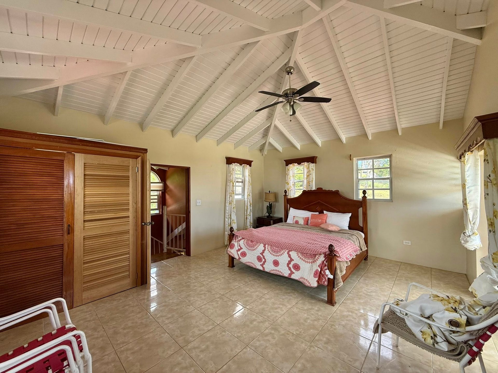 1073 Fort Hill 2 Bedroom Apartment
