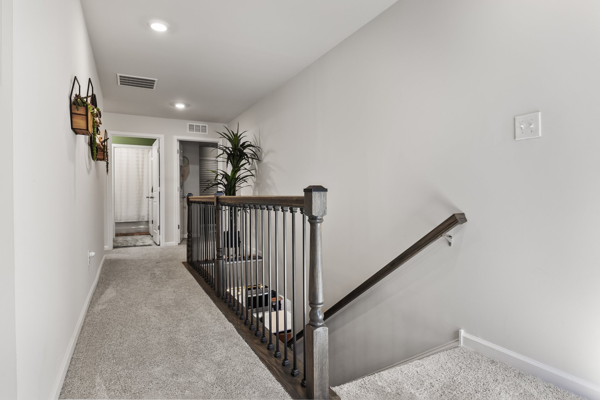 87 Westmont Dr