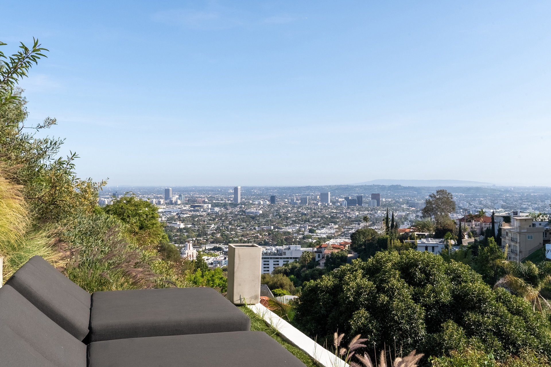 8460 Franklin Ave, hollywood hills