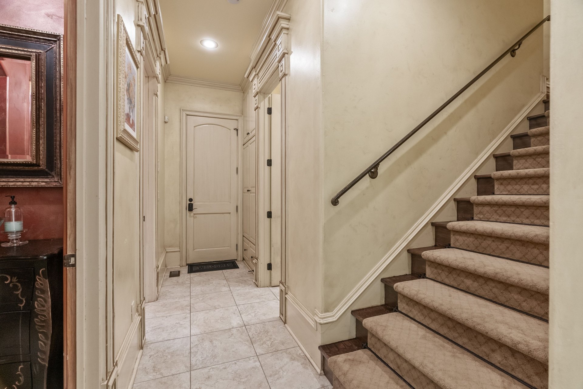 106 Orle Dr