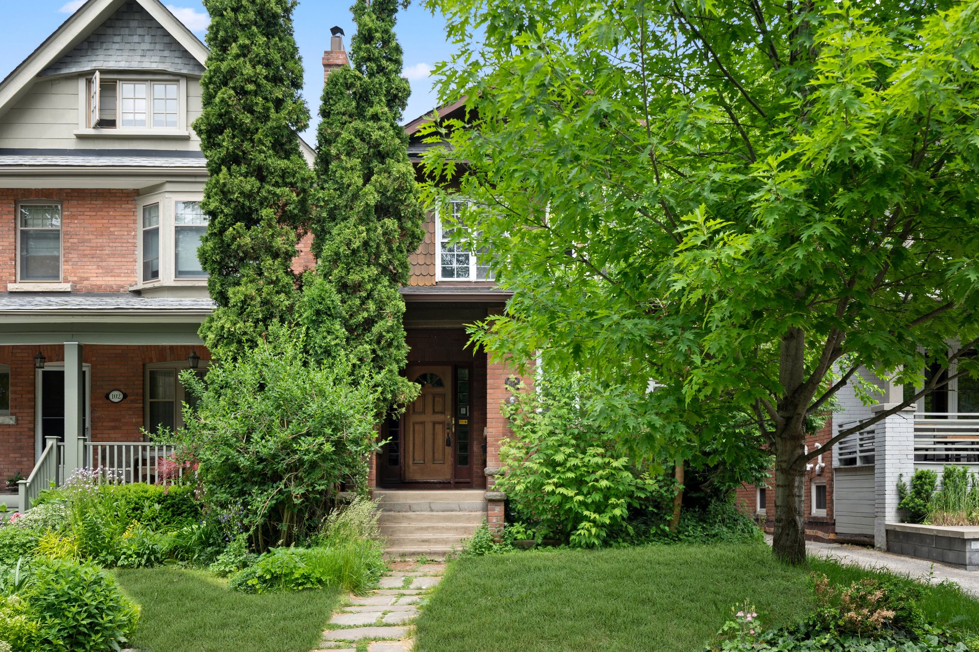 98 Roselawn Avenue