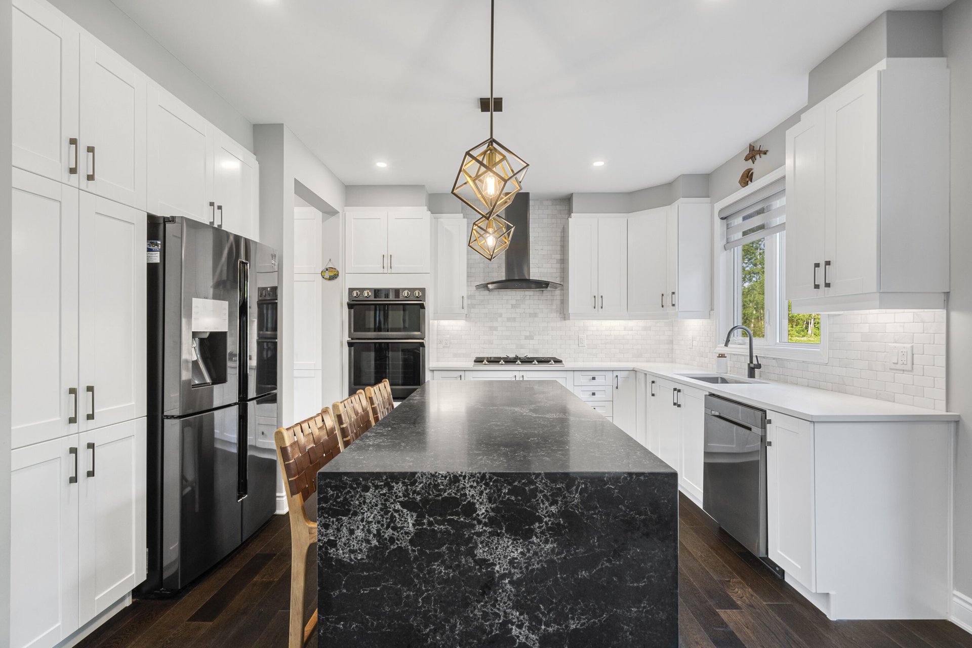 854 Stallion Crescent