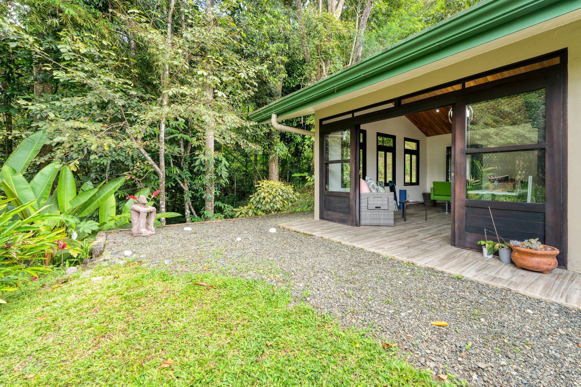 CASA TRANQUILA IN LAGUNAS – HOME, GUEST SUITE, SALON, AND GARAGE WITH WORKSHOP