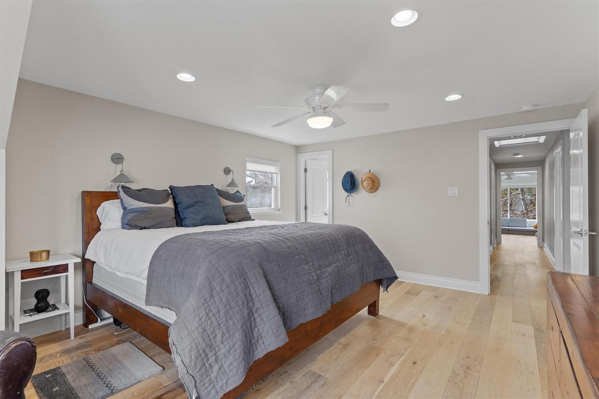 3106 Carlisle Dr