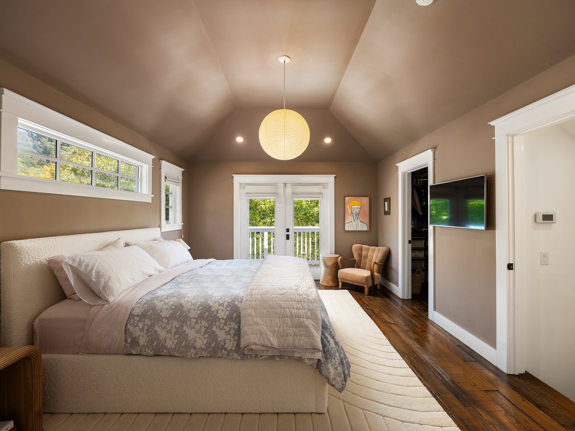 Stylish, Sunny, and Picture Perfect in Mill Valley