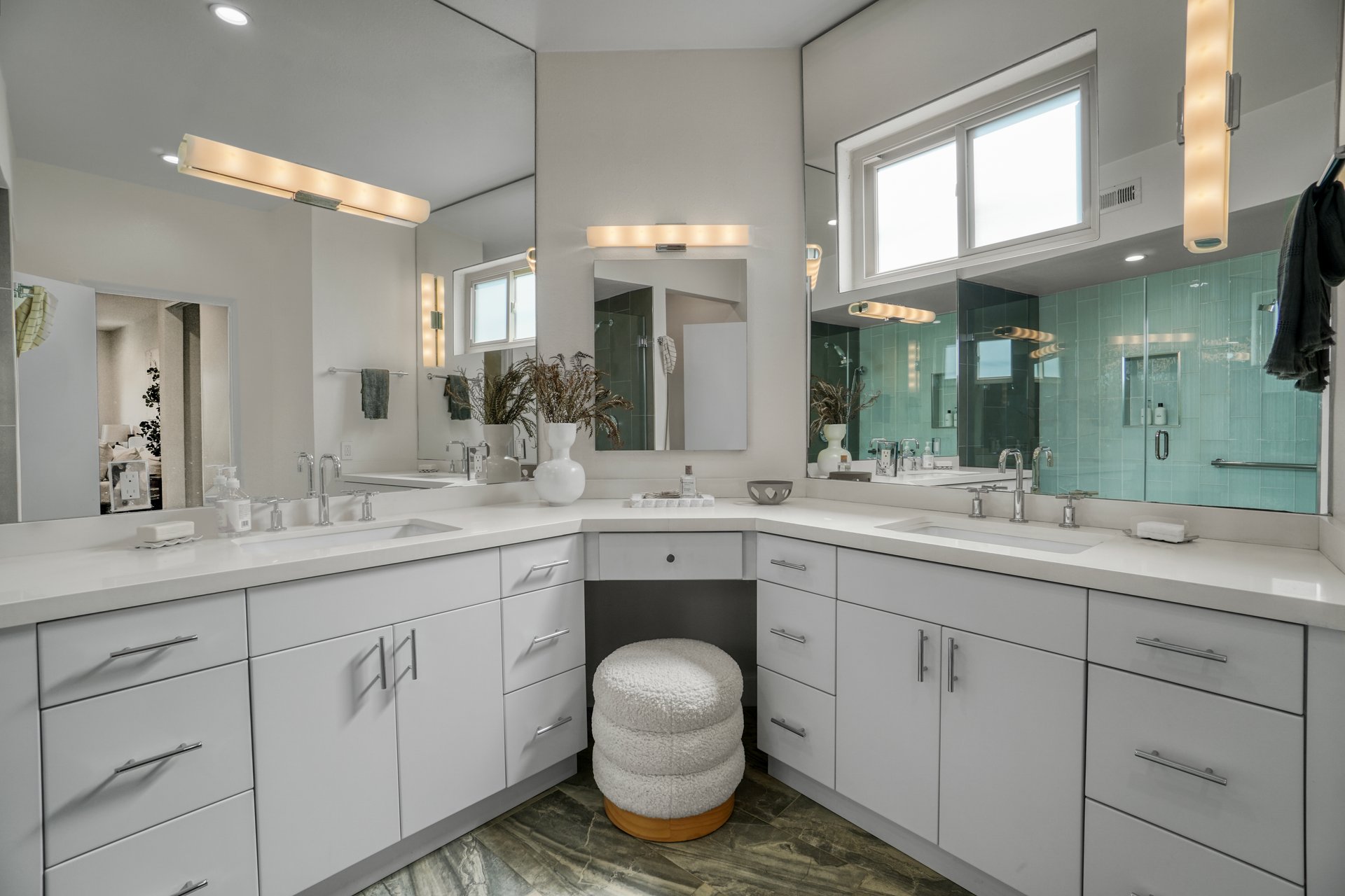 166 S Hayworth Ave APT 201, Los Angeles, CA 90048