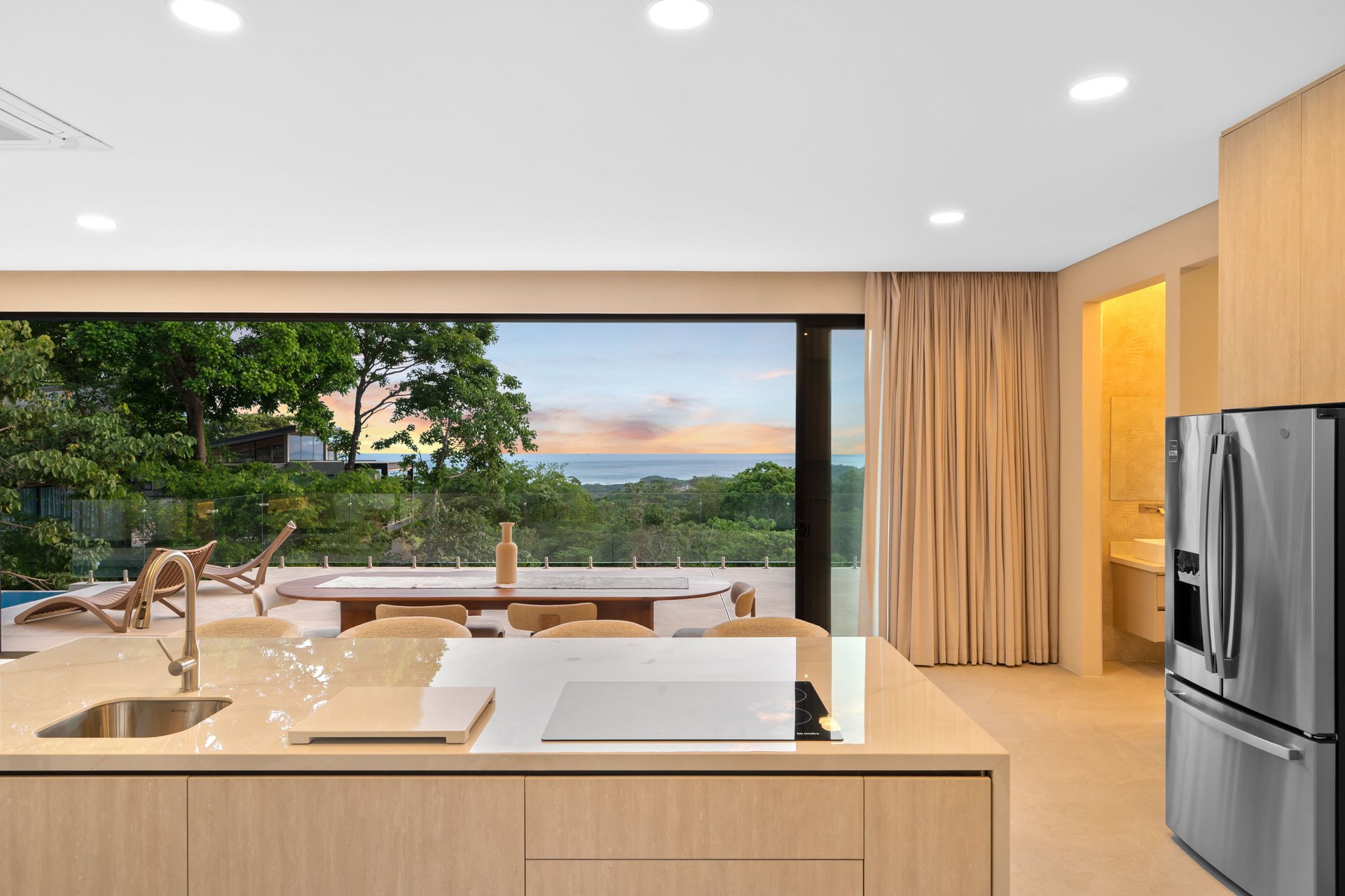 Casa Flores del Mar | Contemporary Ocean-View Home in Las Ventanas