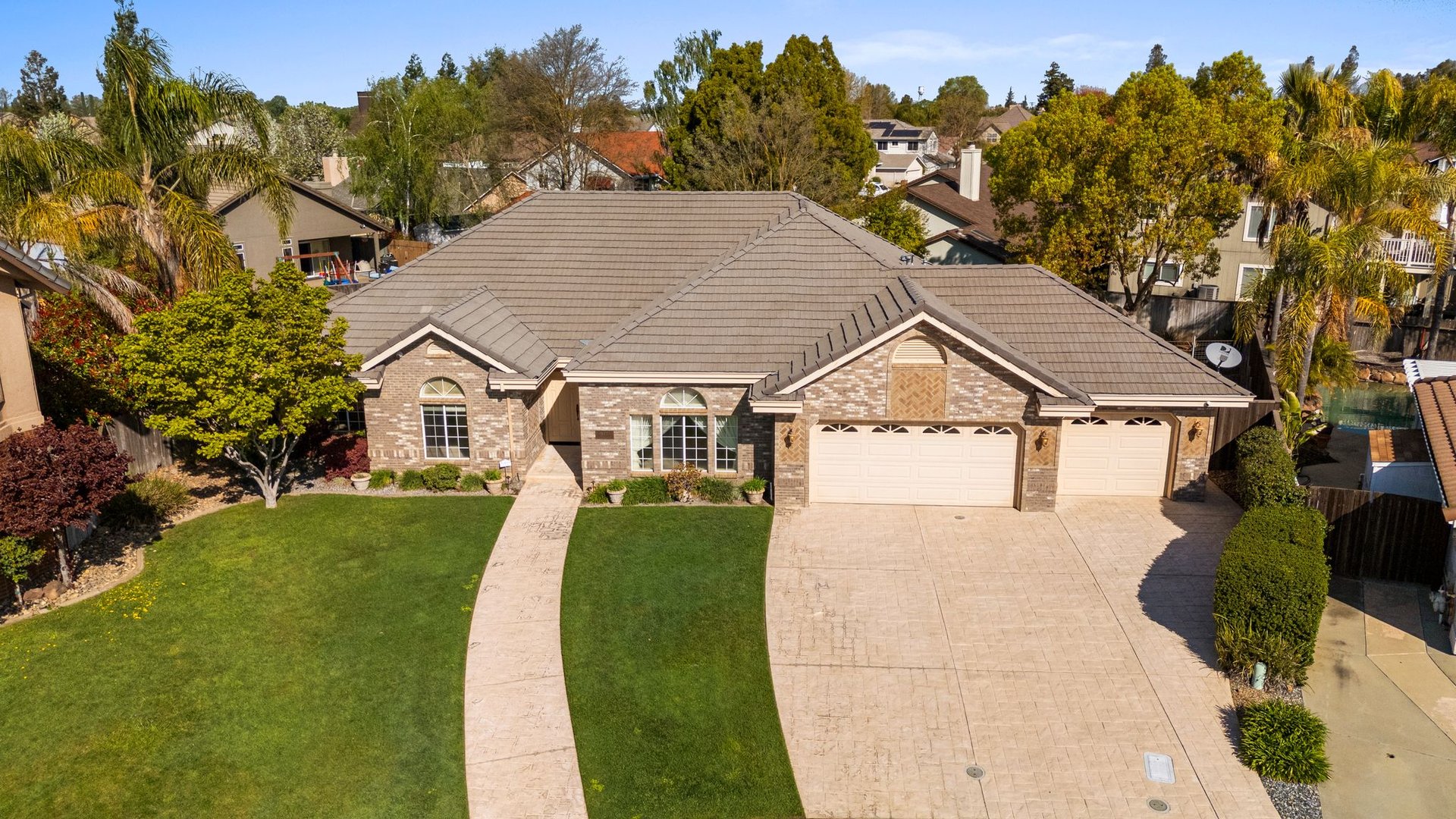917 Corral Place