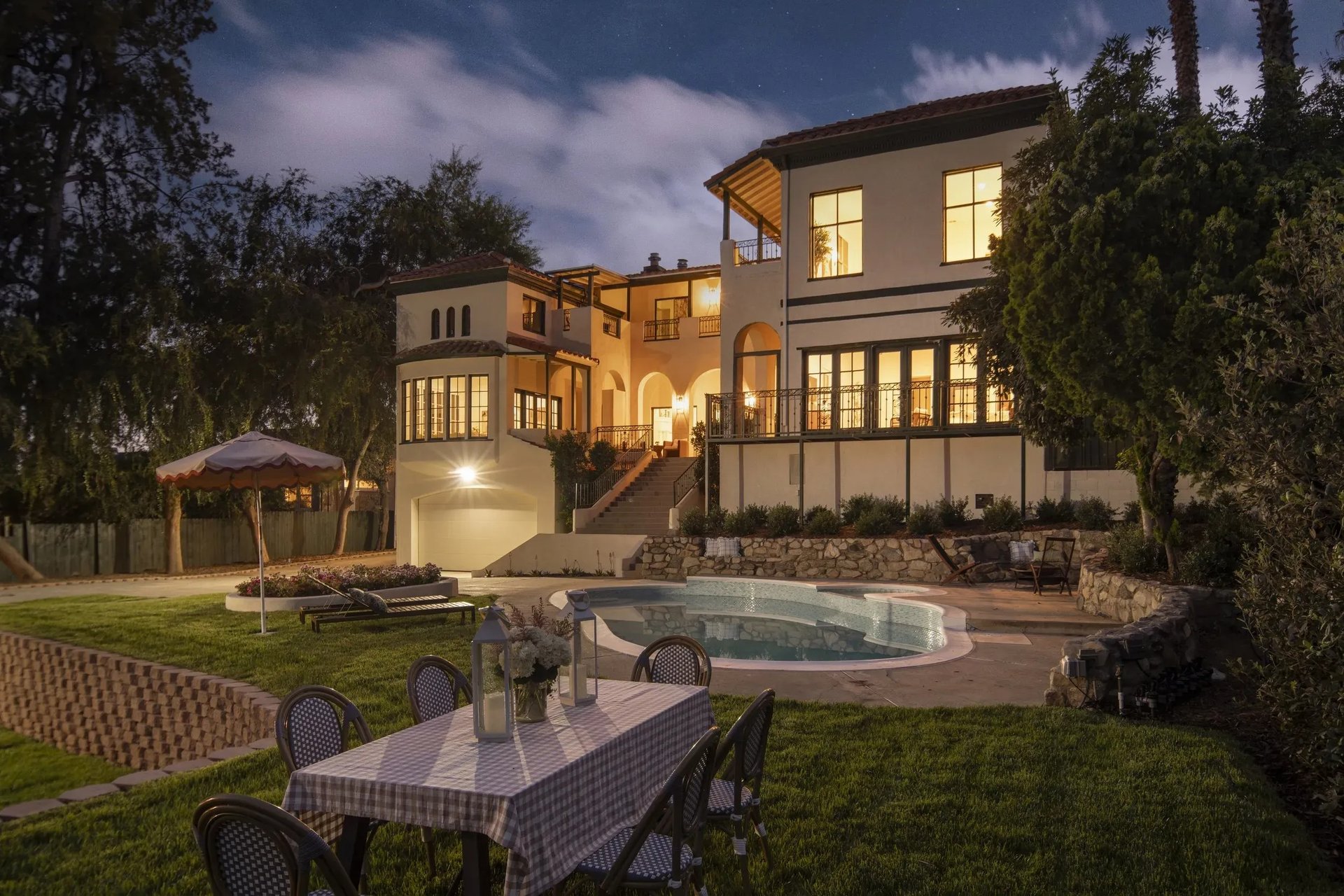 5310 Dahlia Dr