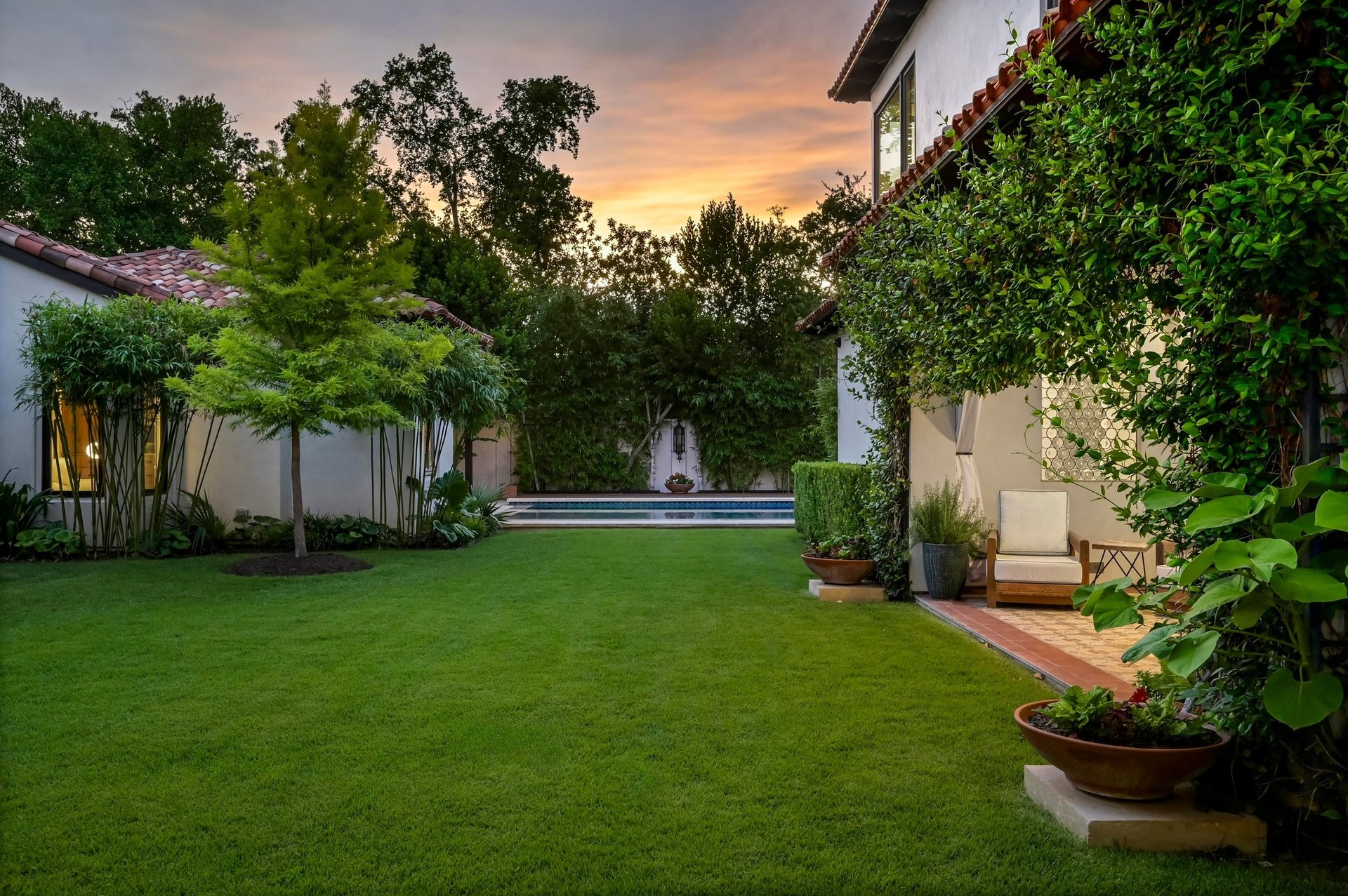 1308 Meriden Lane 