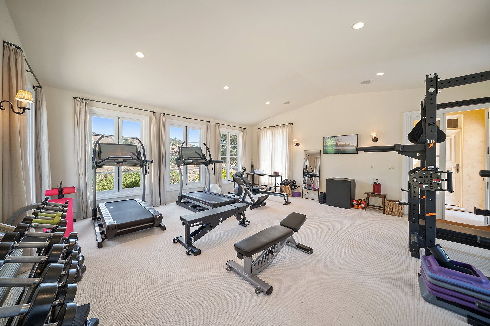 4 Winds Estate