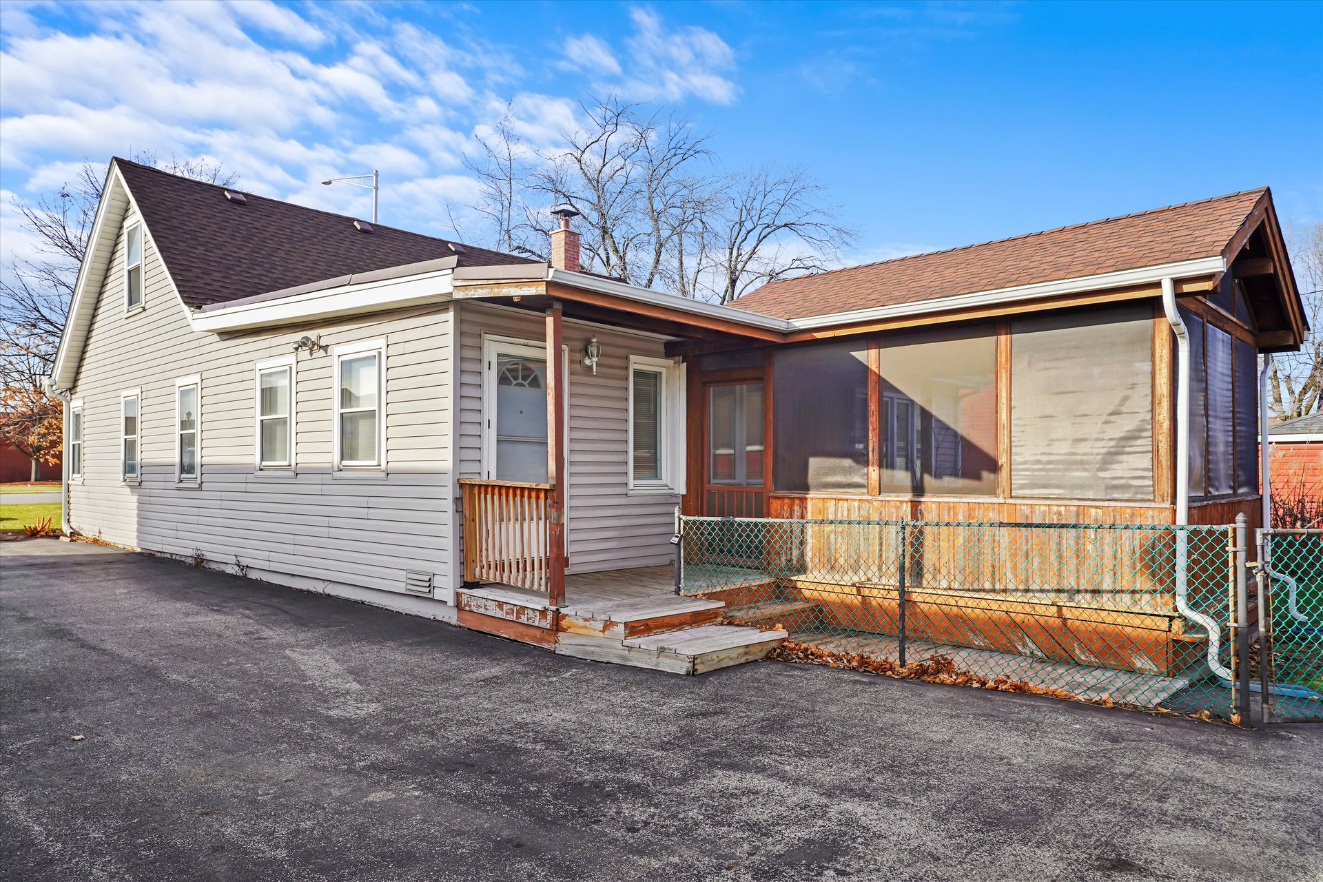 469 N. Wolf Rd., Northlake, IL 60164