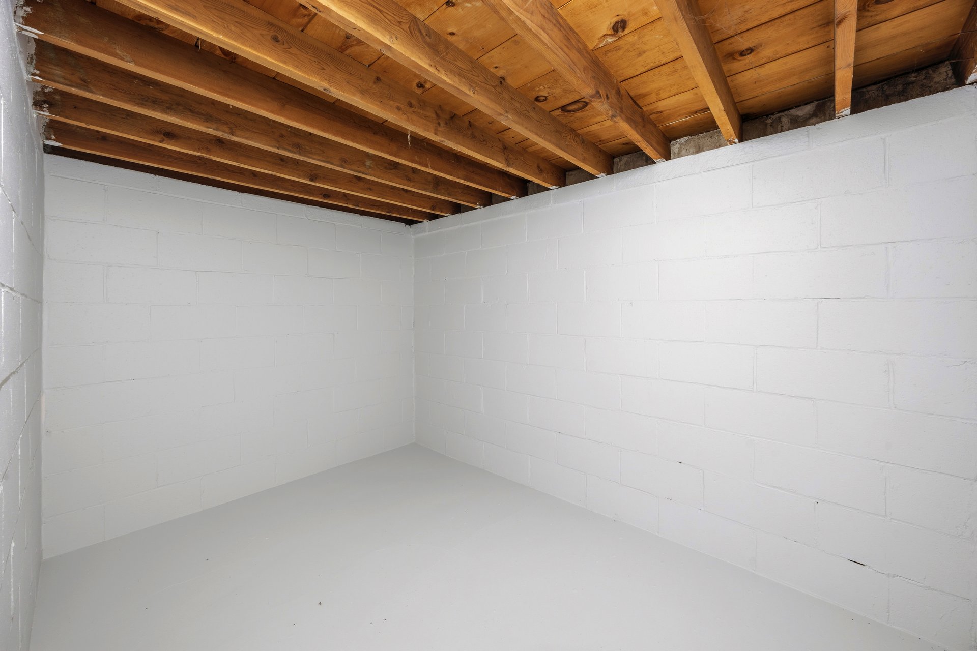 10 Meadowbrook Lane