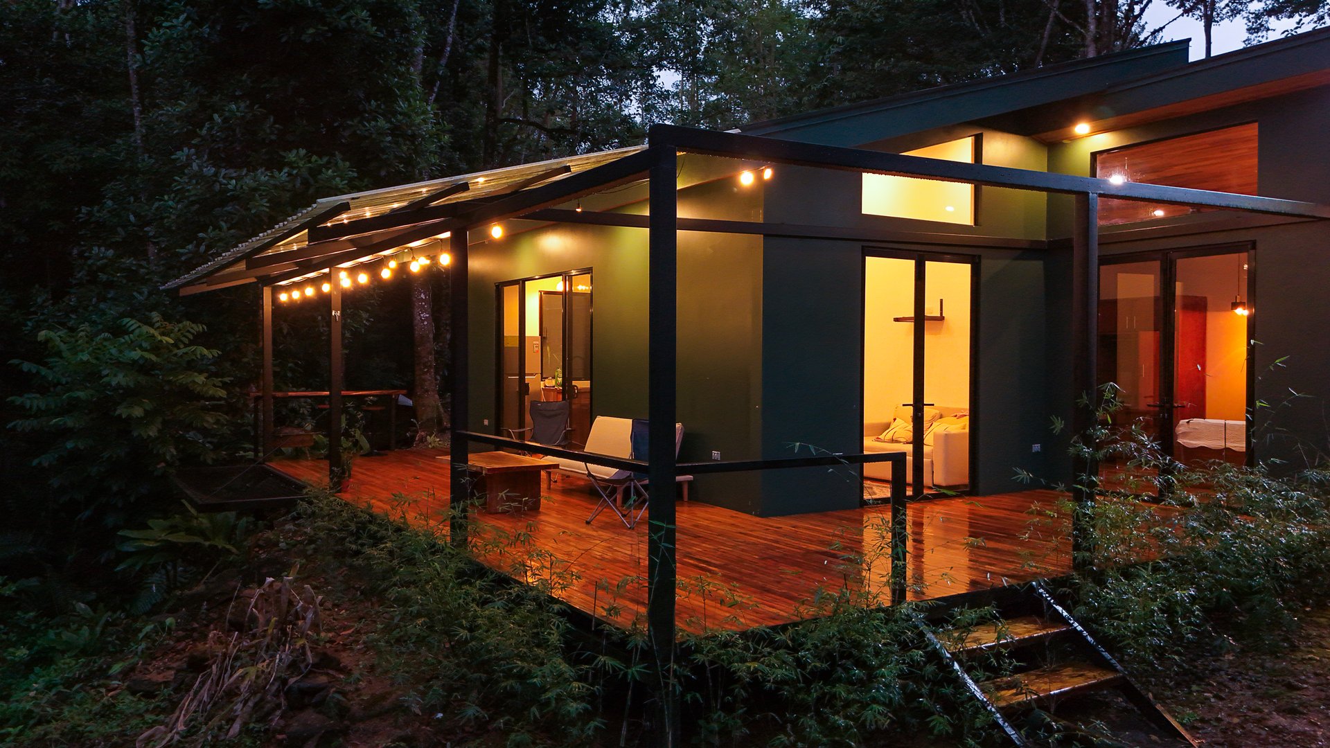 Costa Rica Mountain Retreat – 1.8 ha with Luxury Cabin, Private Lake & Riverfront