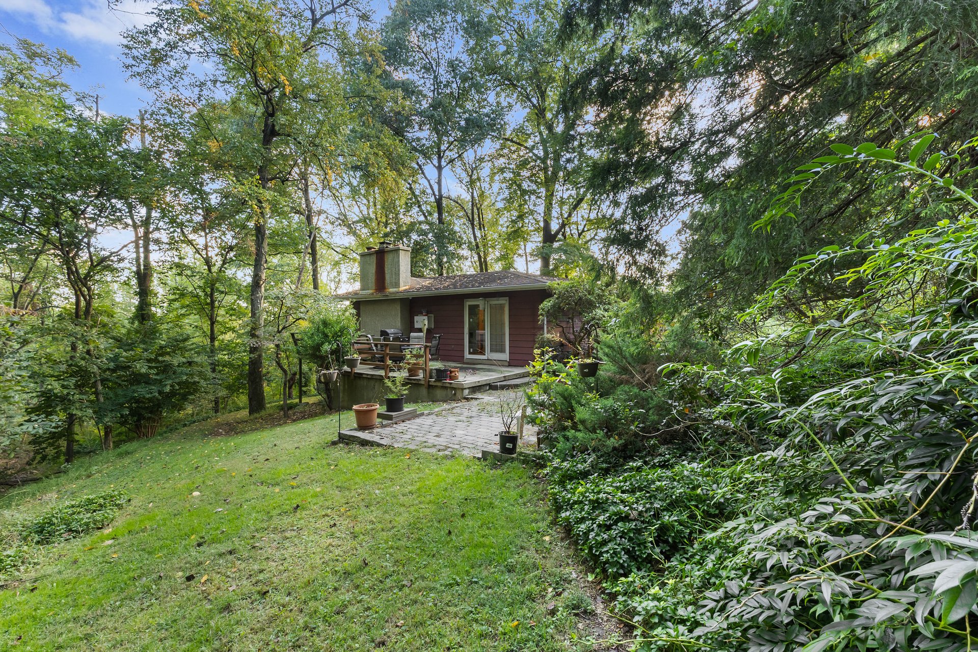 3237 Oakhurst Drive