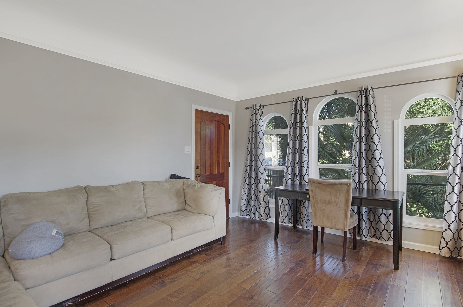 Excellent Opportunity. 5-Units at Strong Current 5.6% Cap in Wilshire HIghlands
