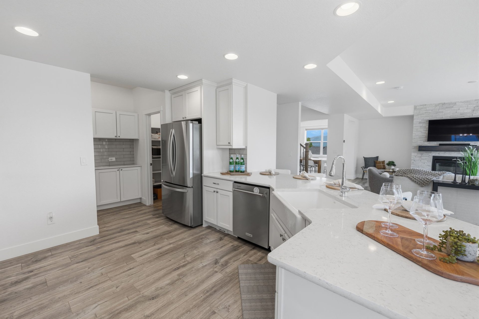 1952 Clayhouse Drive