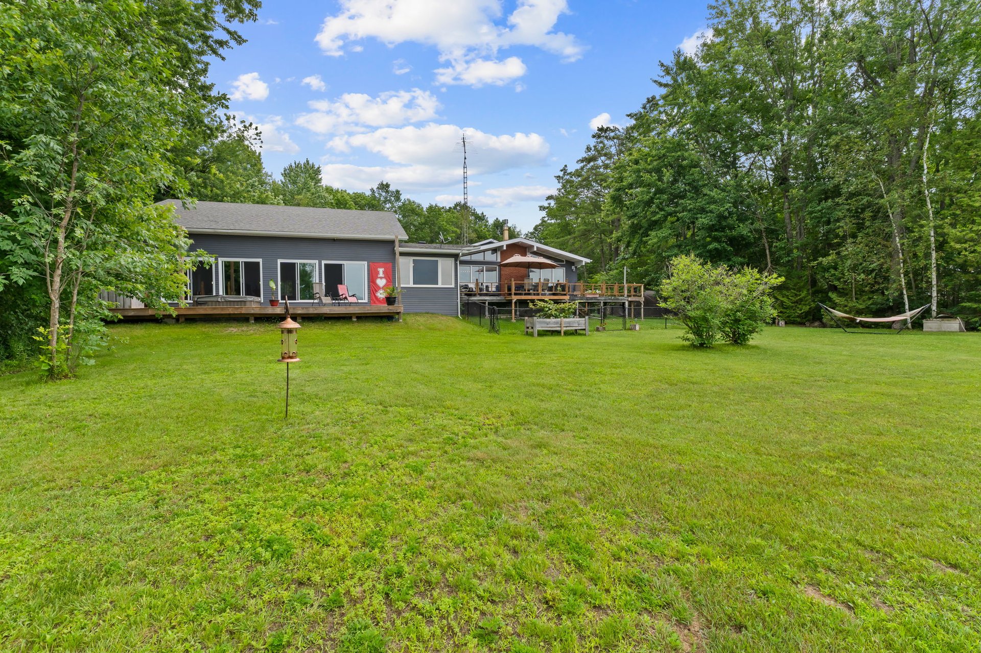 27 Young Street, Kawartha Lakes