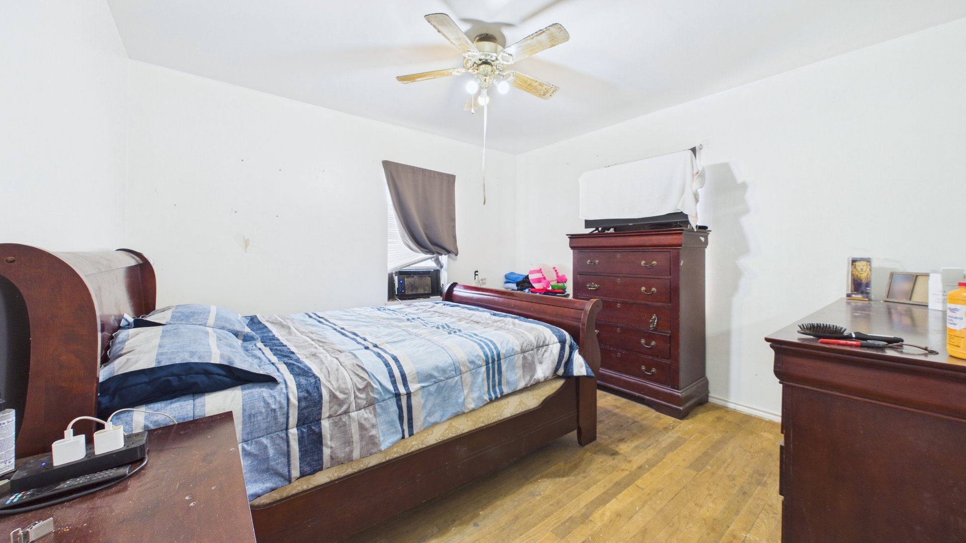 718 S Locust Ave