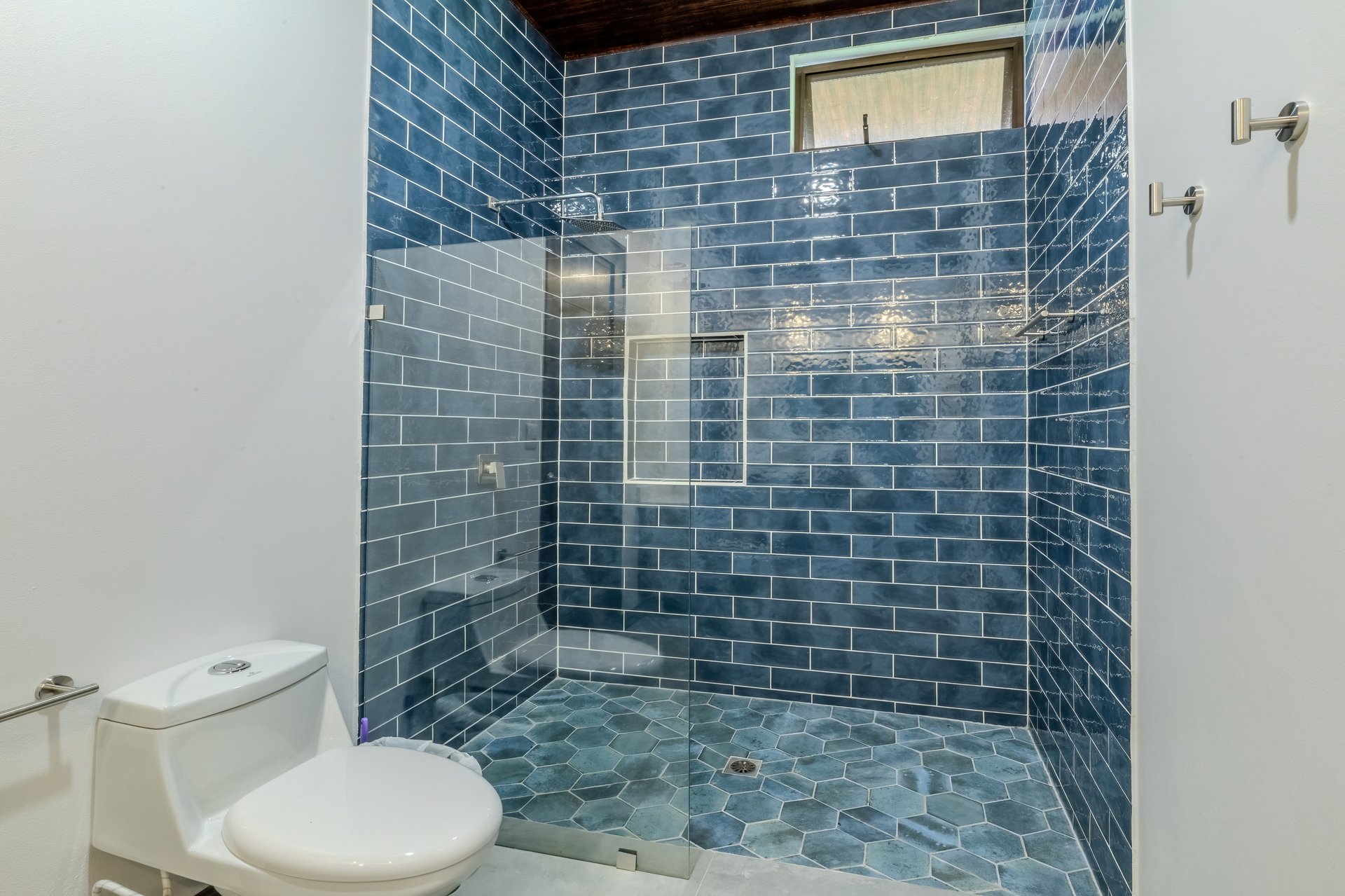 Brand New 3 Br, 2.5 Ba | Swimming Pool, High Ceilings 