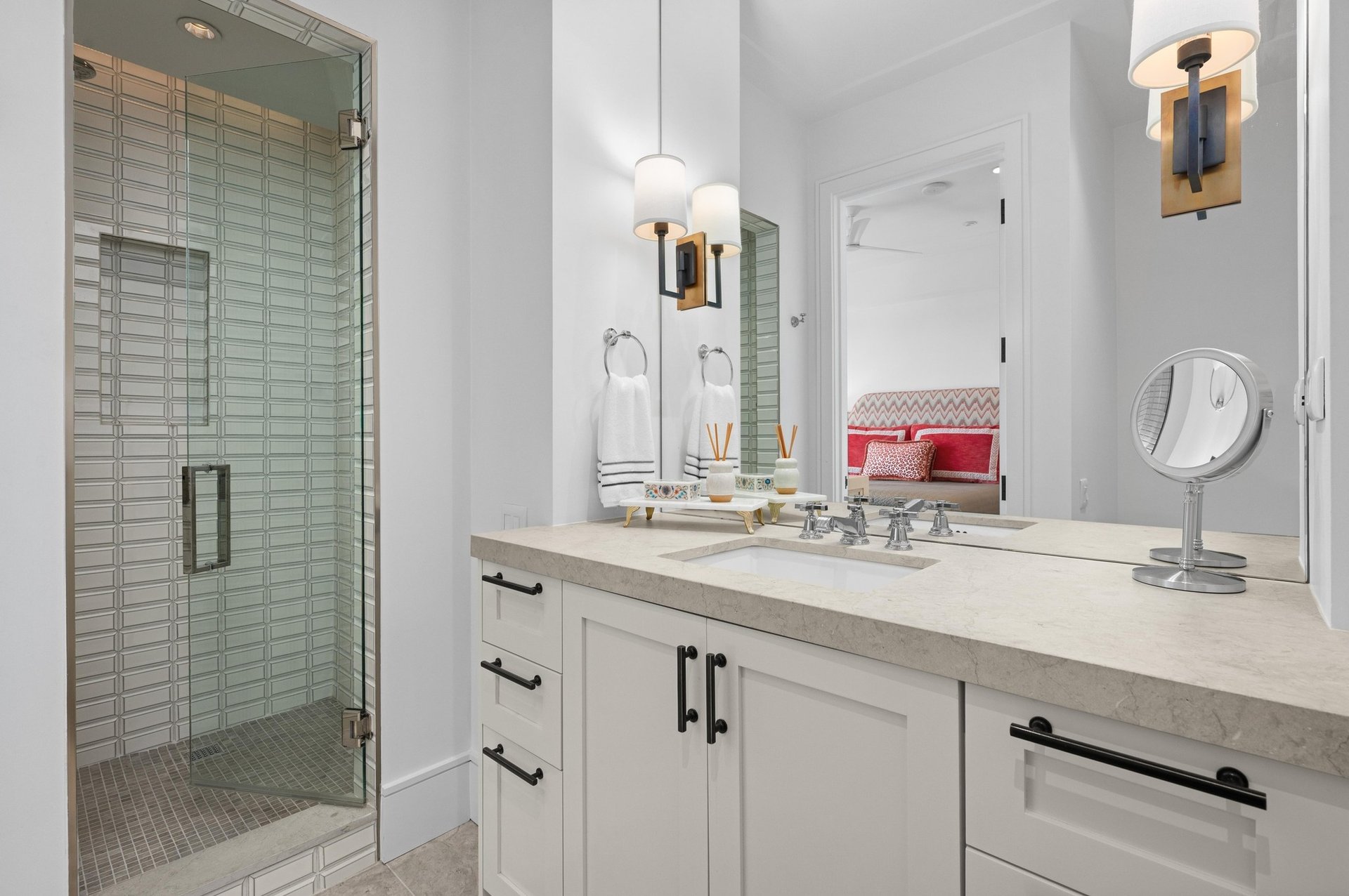 200 Congress Ave #48Y