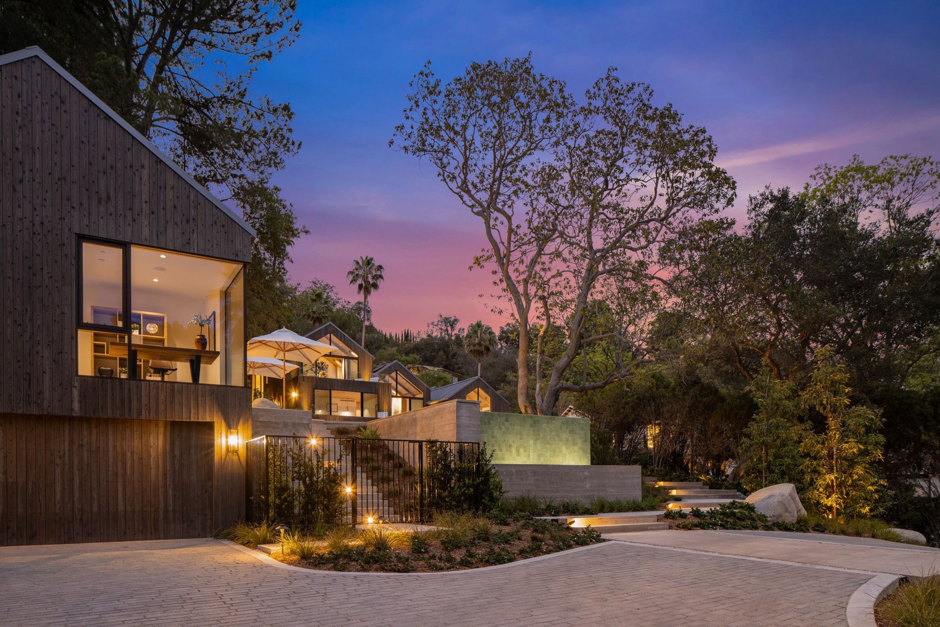 The Viewcrest Lodge in Studio City 
