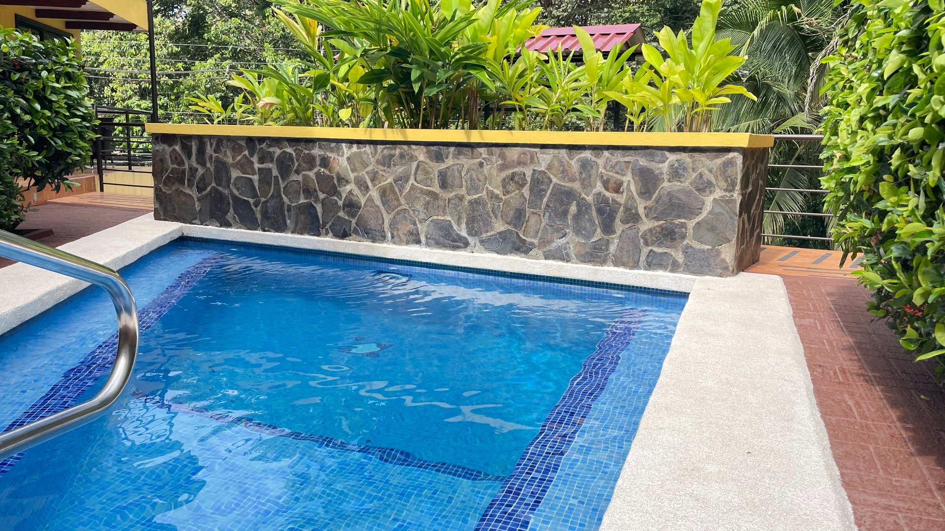 Casa Su - Best Priced Renovated Condo in Prime Manuel Antonio