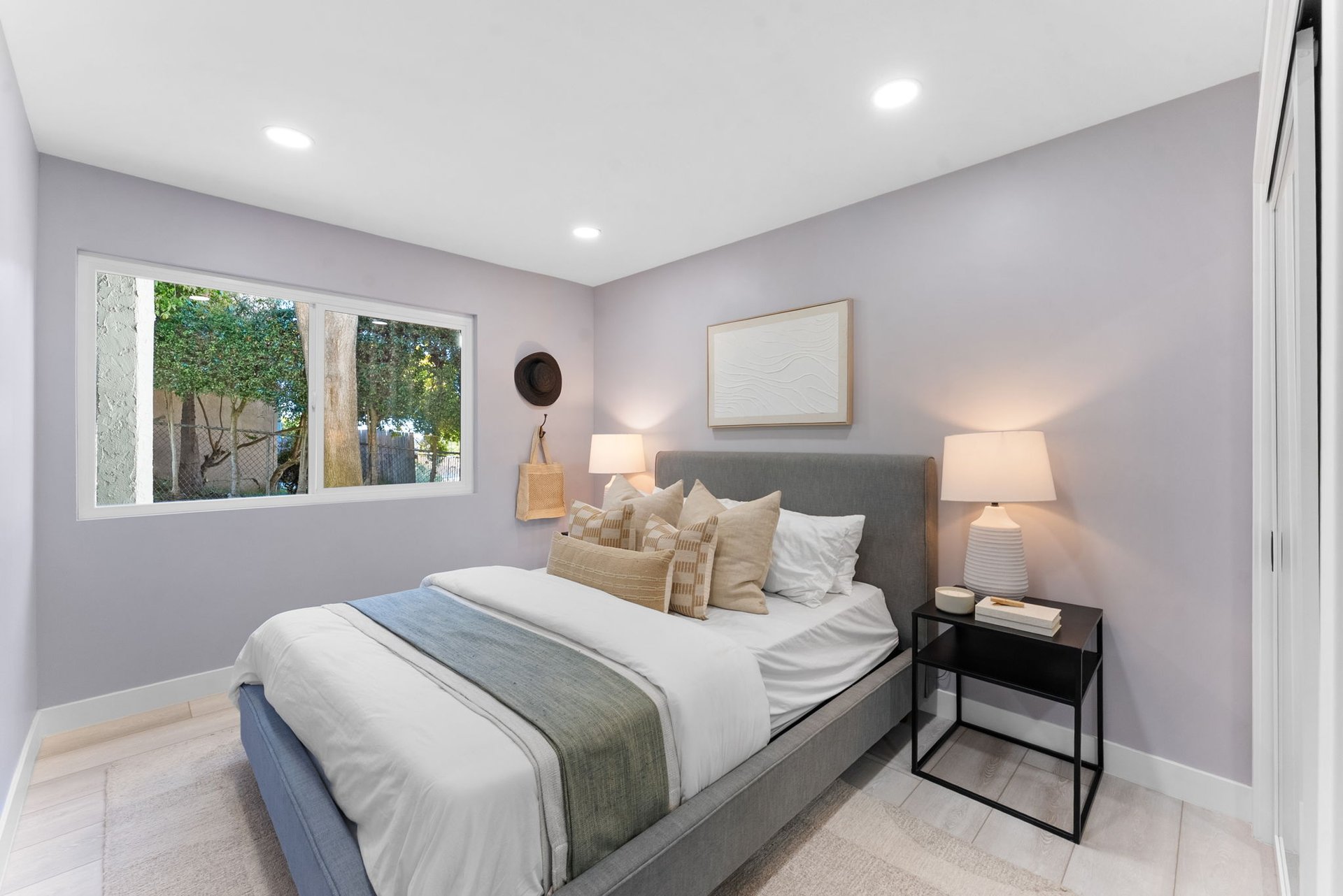 1413 La Salina St