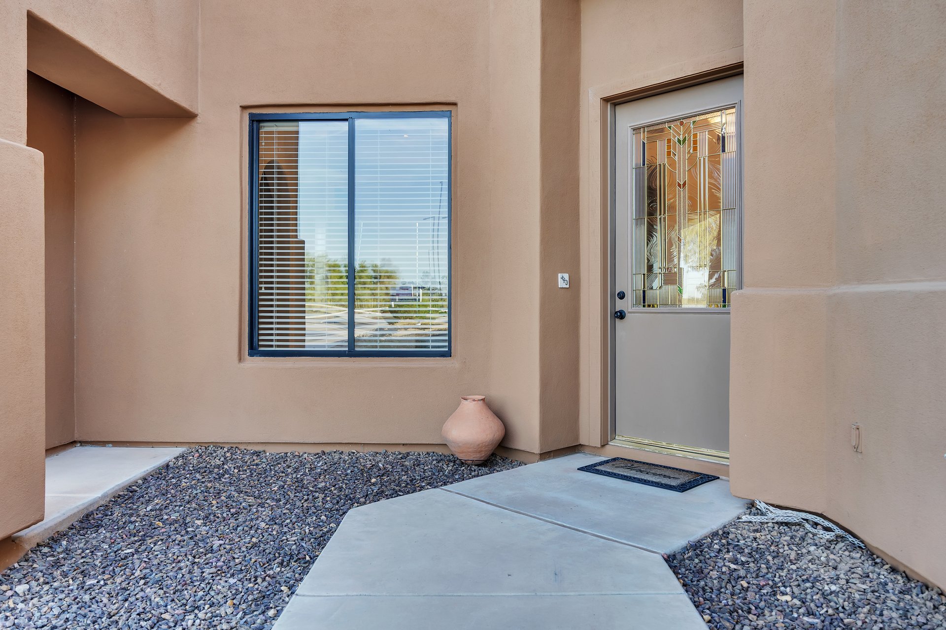 17117 W Dale Lane