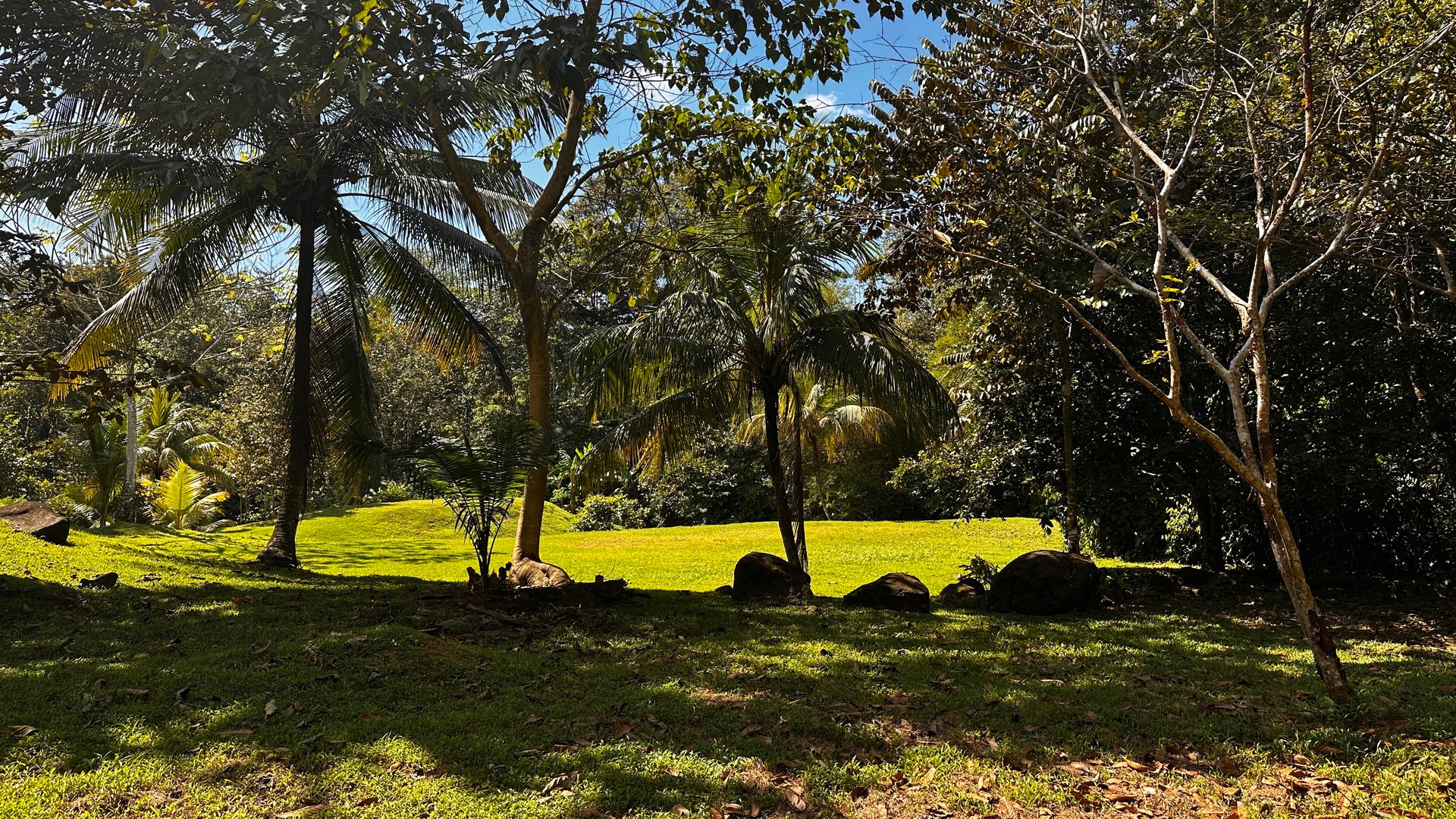 Development Parcel Central Uvita with River!