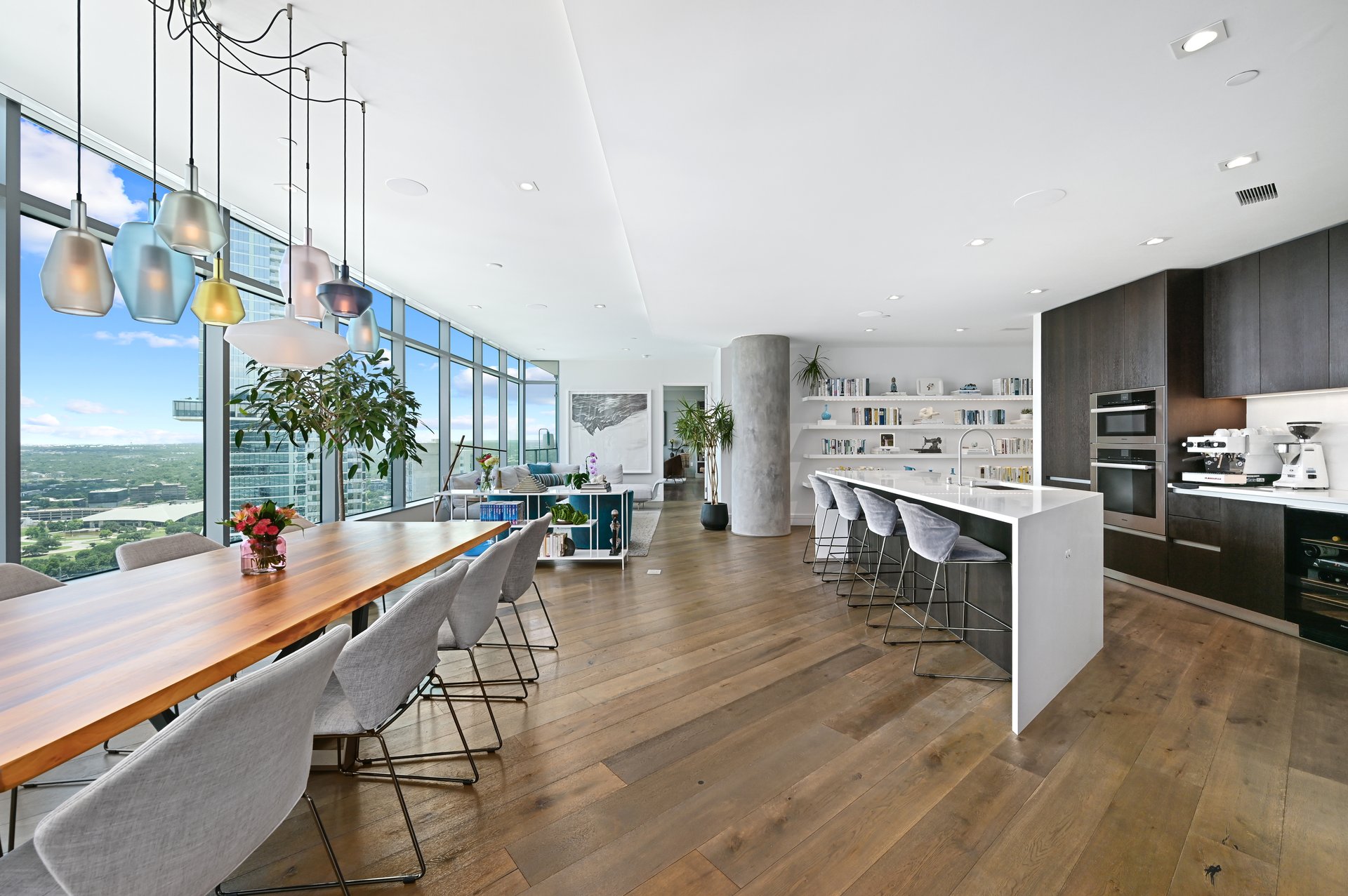 501 West Ave #3203