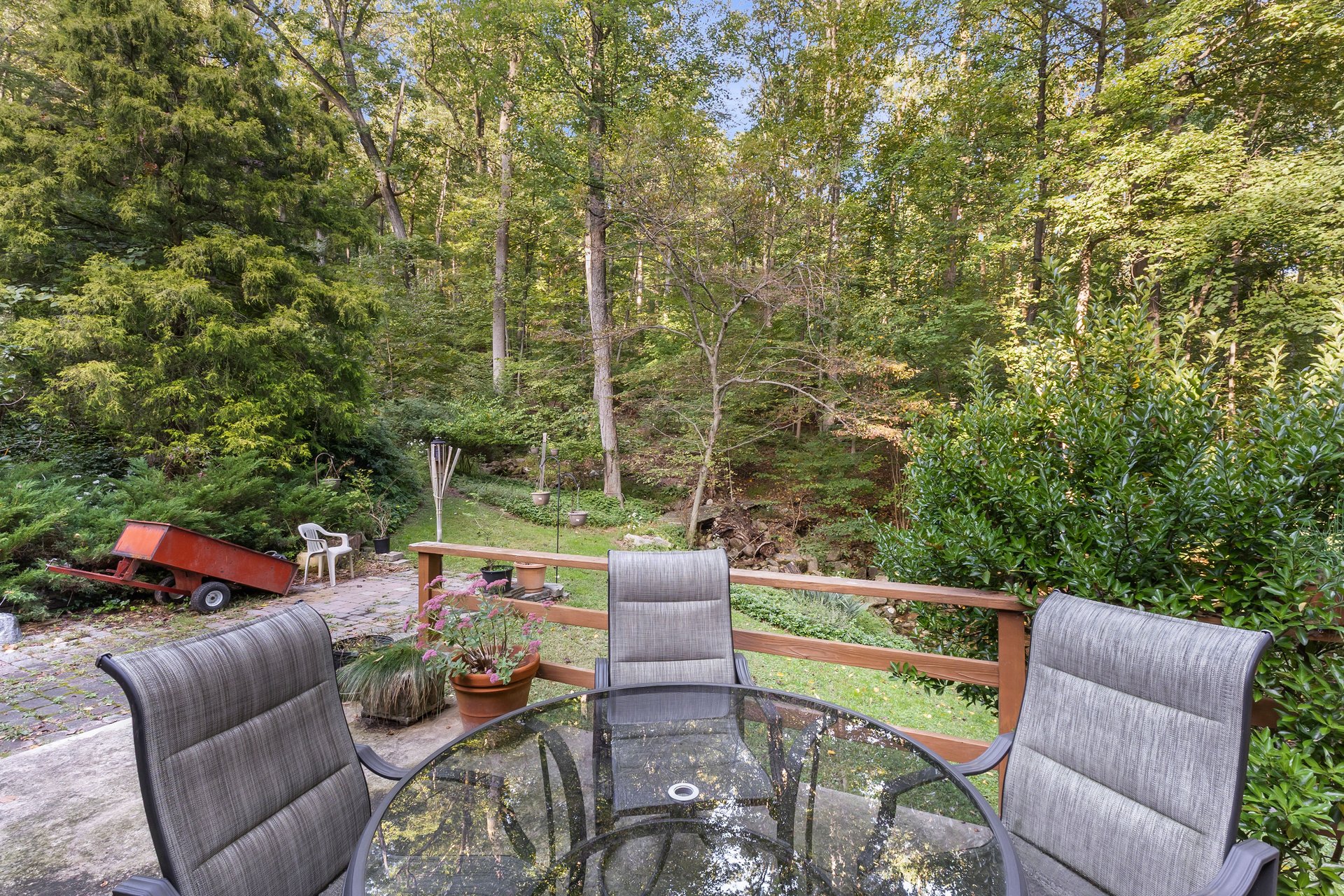 3237 Oakhurst Drive